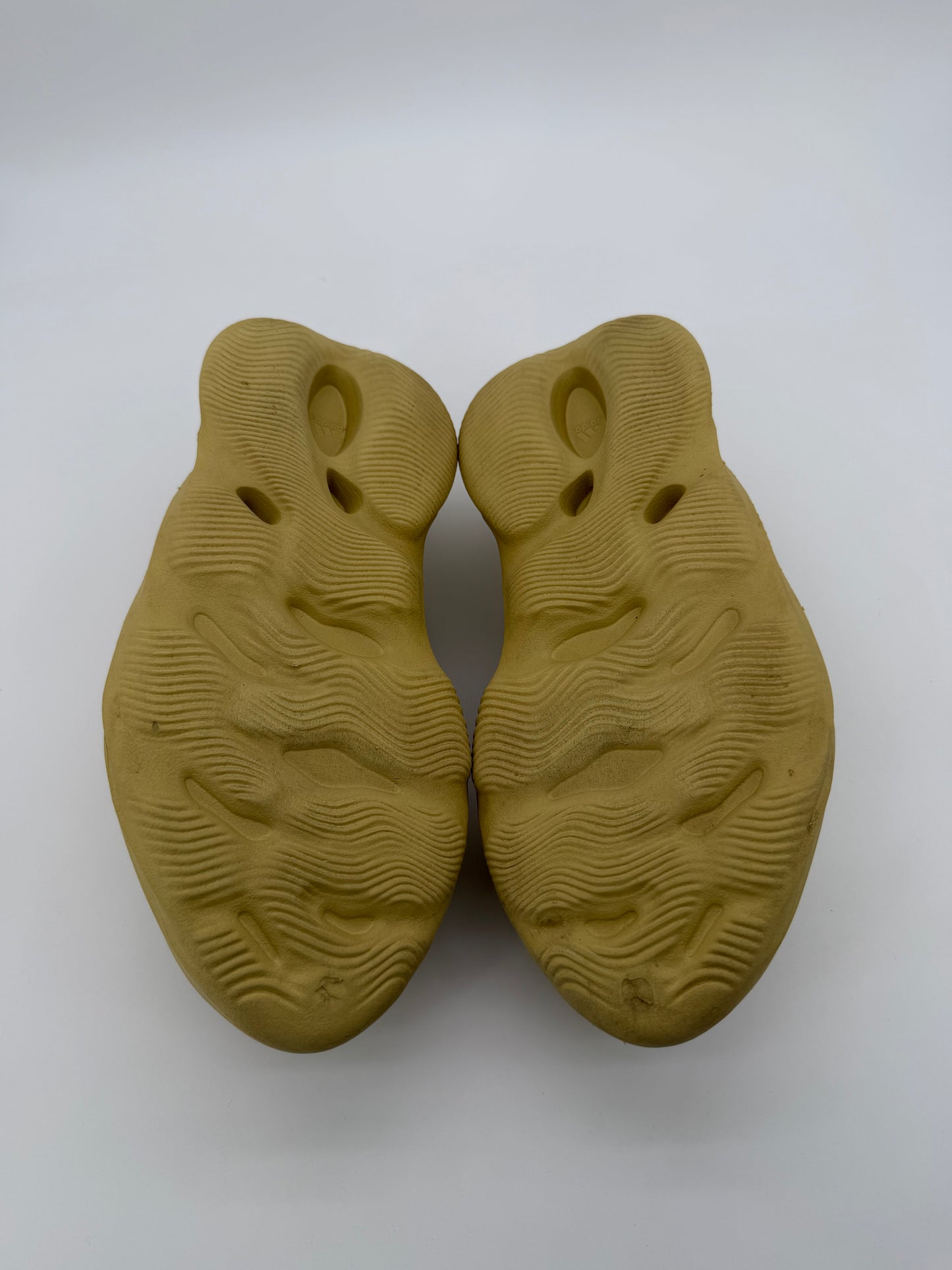 adidas Yeezy Foam RNNR Sulfur