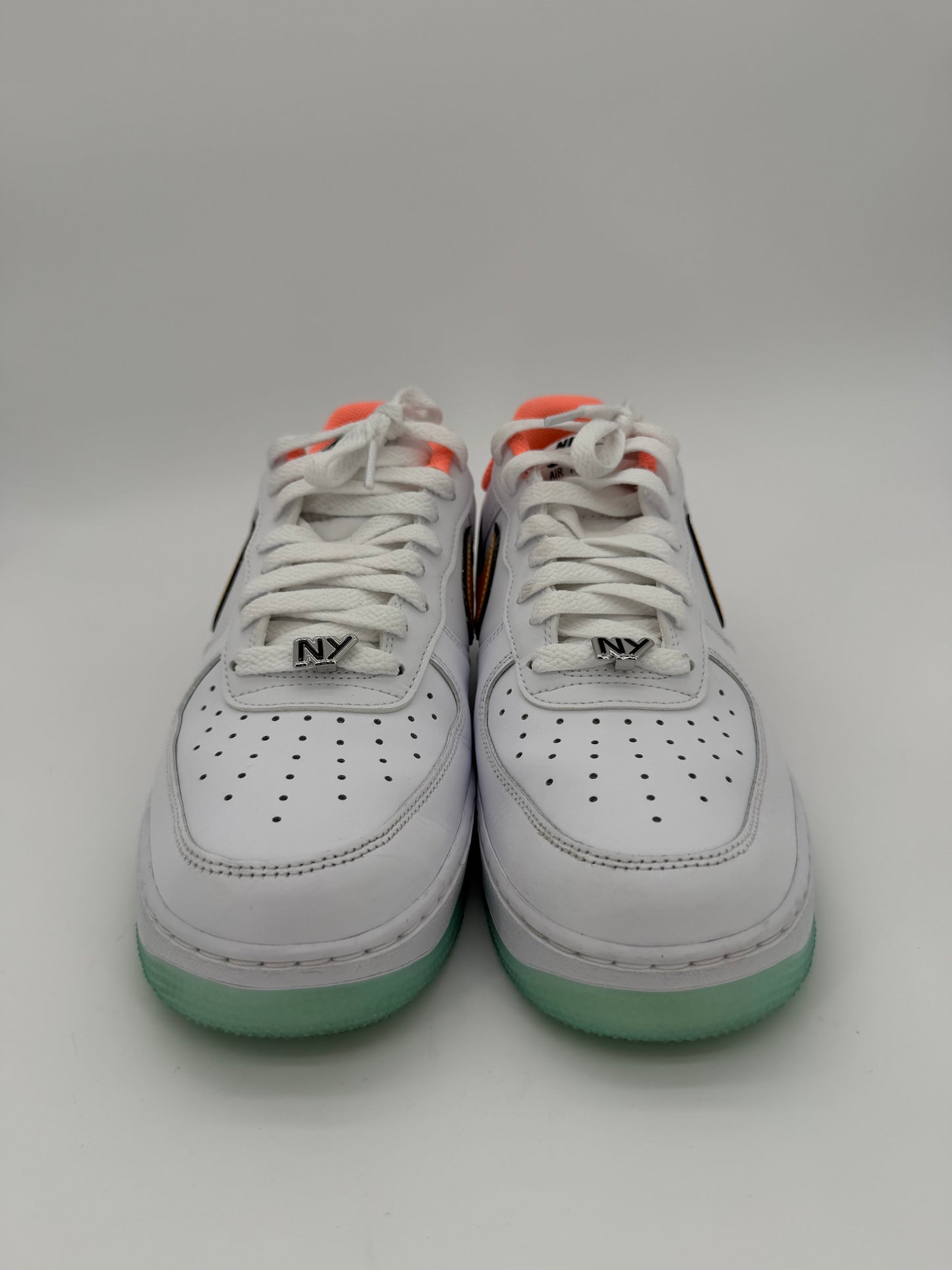 Nike Air Force 1 Low NY vs. NY White Crimson Pulse