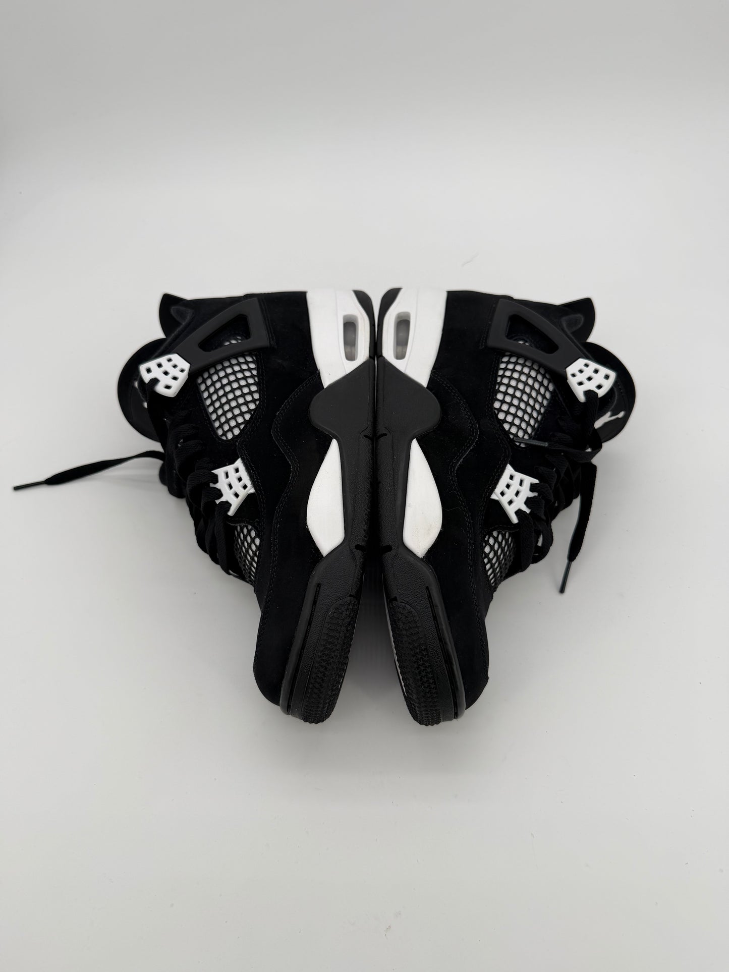 Jordan 4 Retro White Thunder