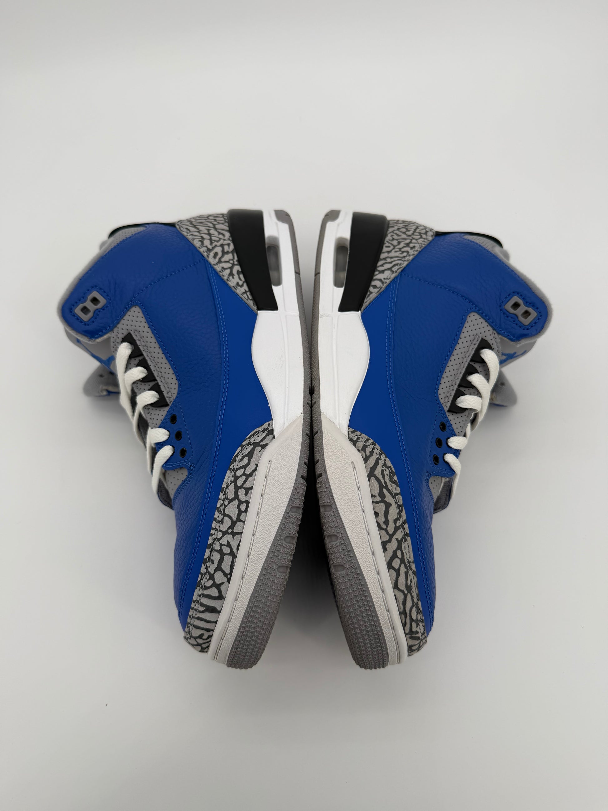 Jordan 3 Retro Varsity Royal Cement