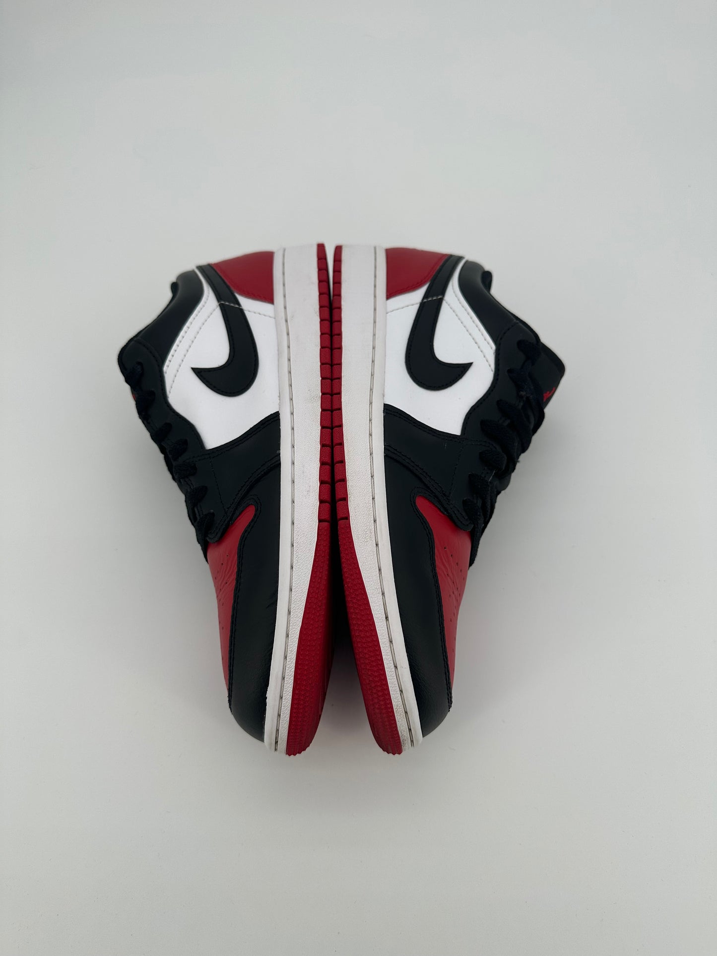 Jordan 1 Low Bred Toe