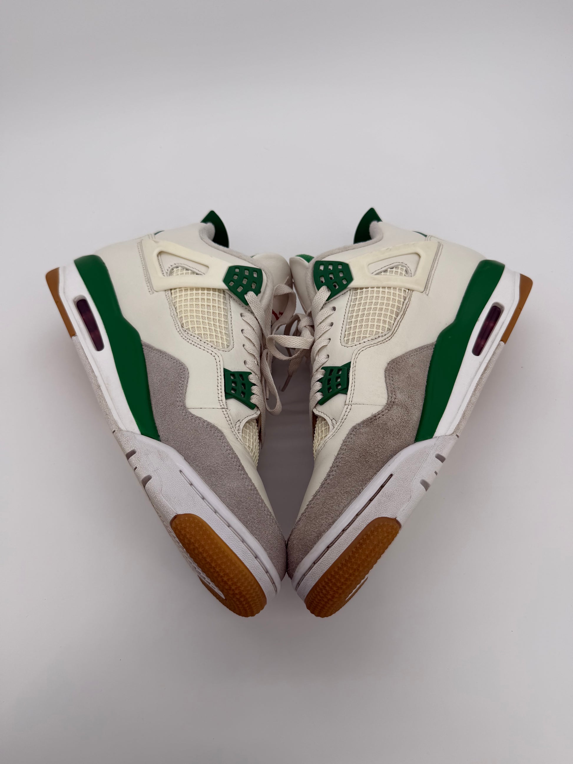 Jordan 4 Retro SB Pine Green