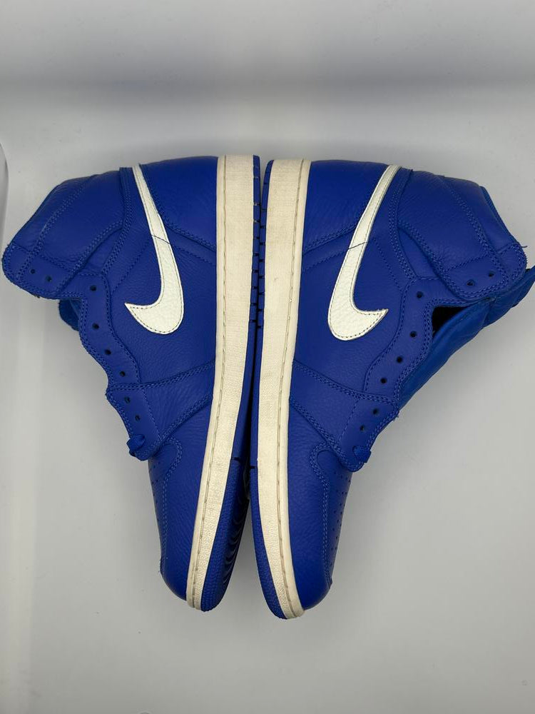 Jordan 1 Retro High Hyper Royal