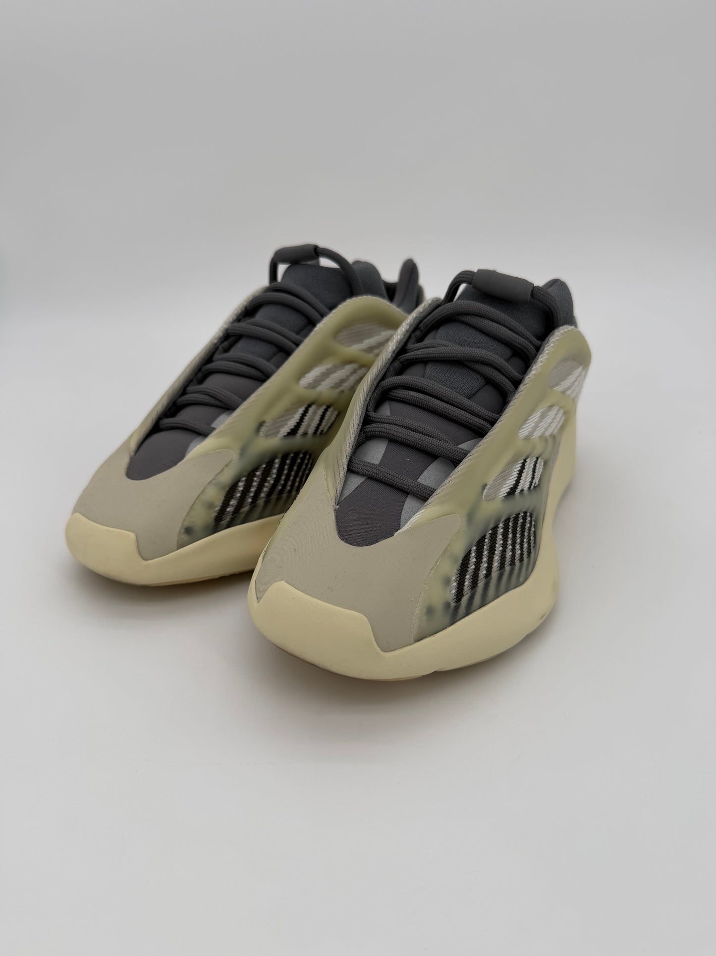 adidas Yeezy 700 V3 Fade Salt