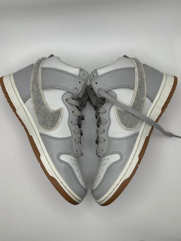 Nike Dunk High University Chenille Swoosh Light Smoke Grey