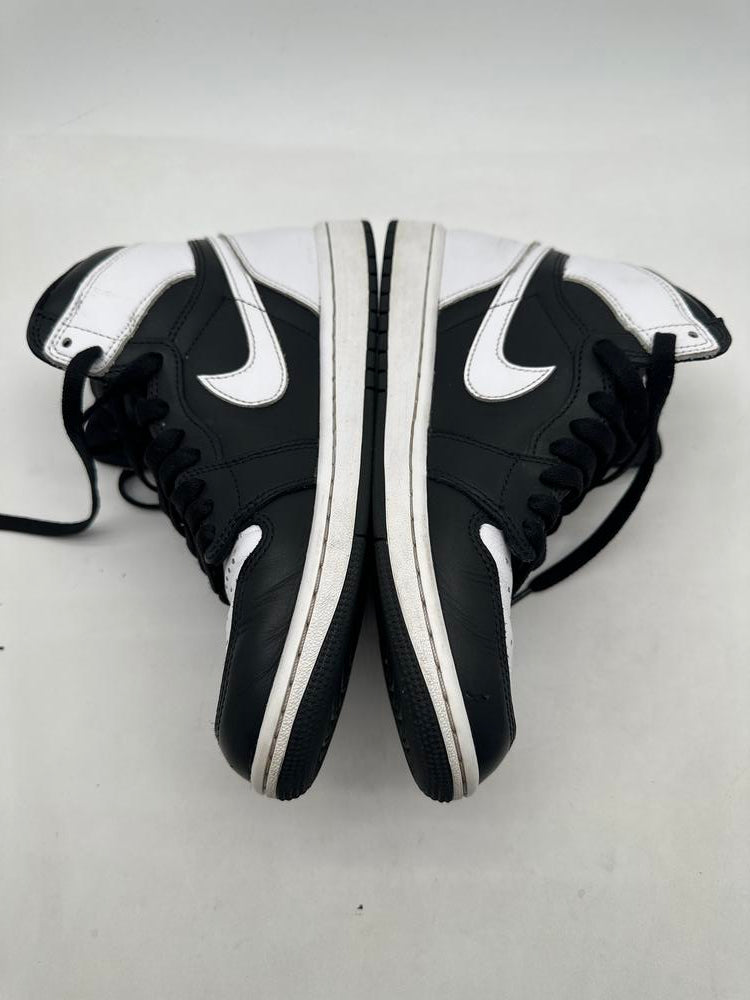 Jordan 1 Retro High OG Black White