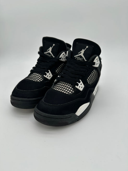 Jordan 4 Retro White Thunder (GS)