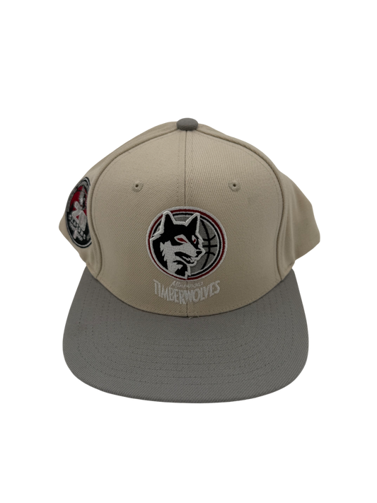 Mitchell And Ness T-Wolves Snapback Cream/Red