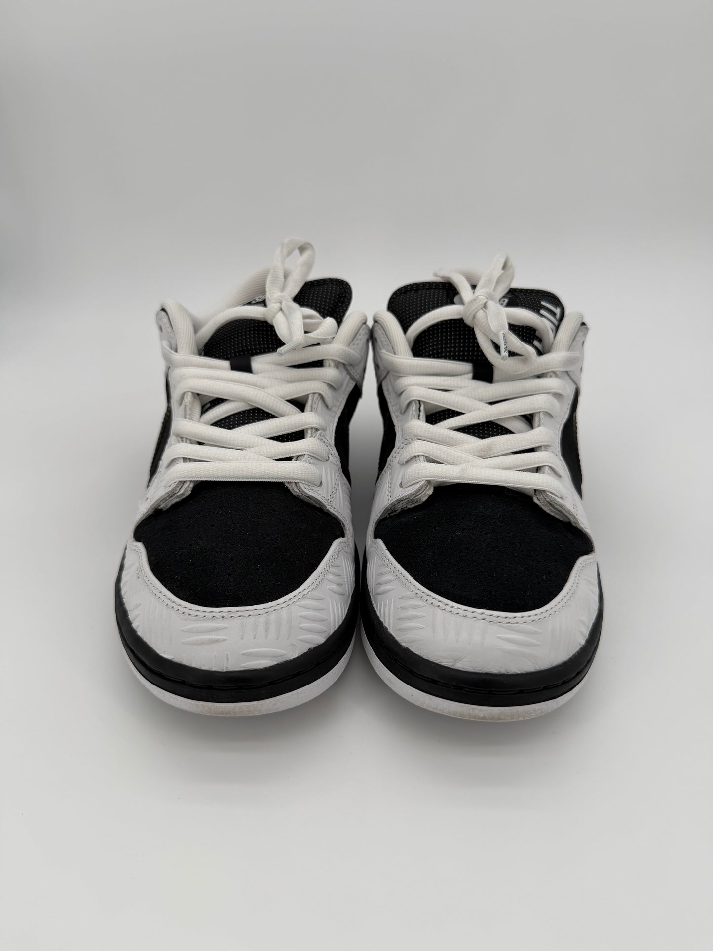 Nike SB Dunk Low TIGHTBOOTH