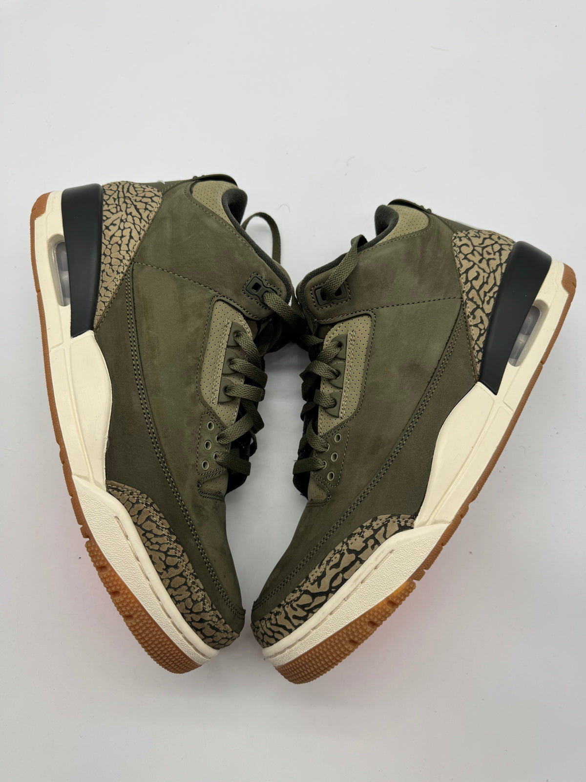 Jordan 3 Retro Family Affair