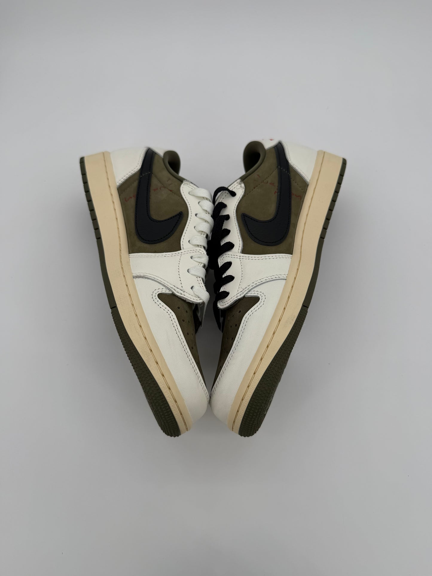 Jordan 1 Retro Low OG SP Travis Scott Medium Olive