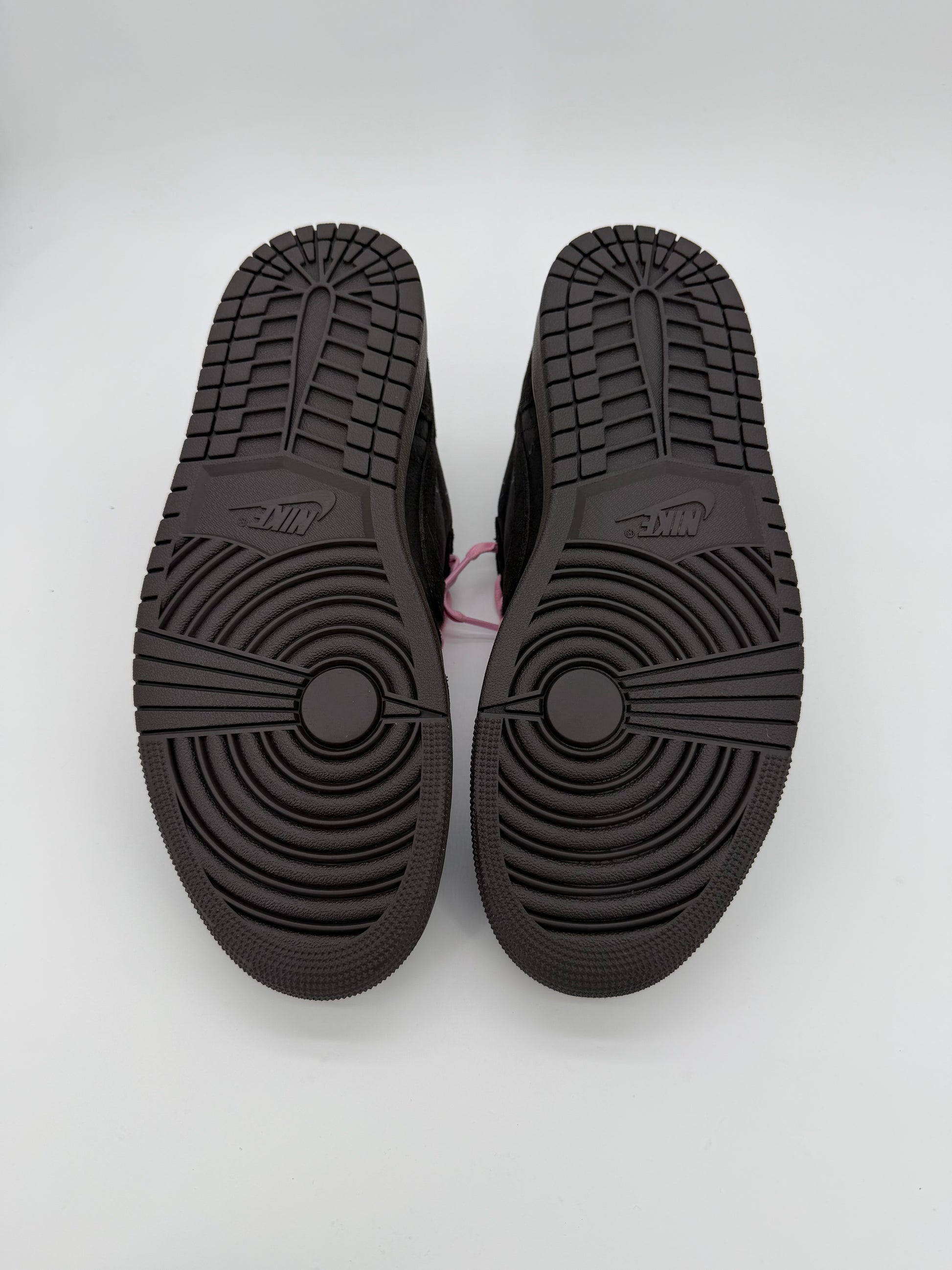 Jordan 1 Retro Low OG SP Travis Scott Velvet Brown