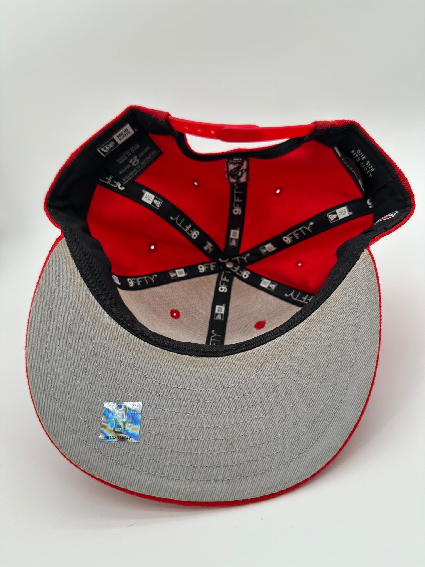 New Era Bulls Red On Red Snapback