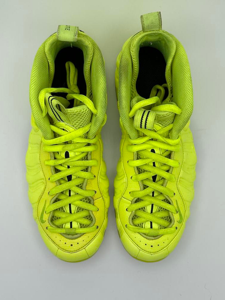 Nike Air Foamposite Pro Volt (2021)