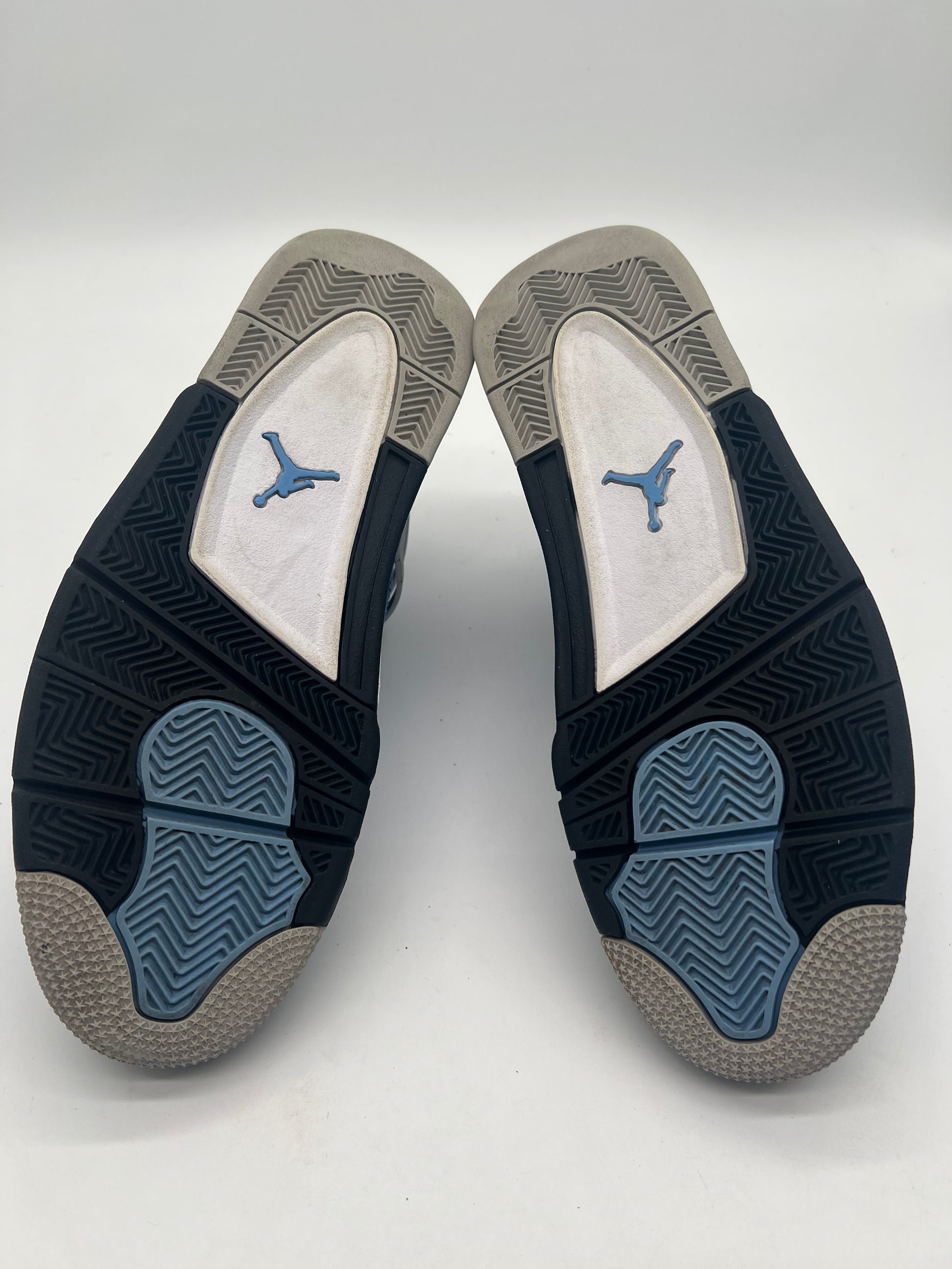 Jordan 4 Retro University Blue