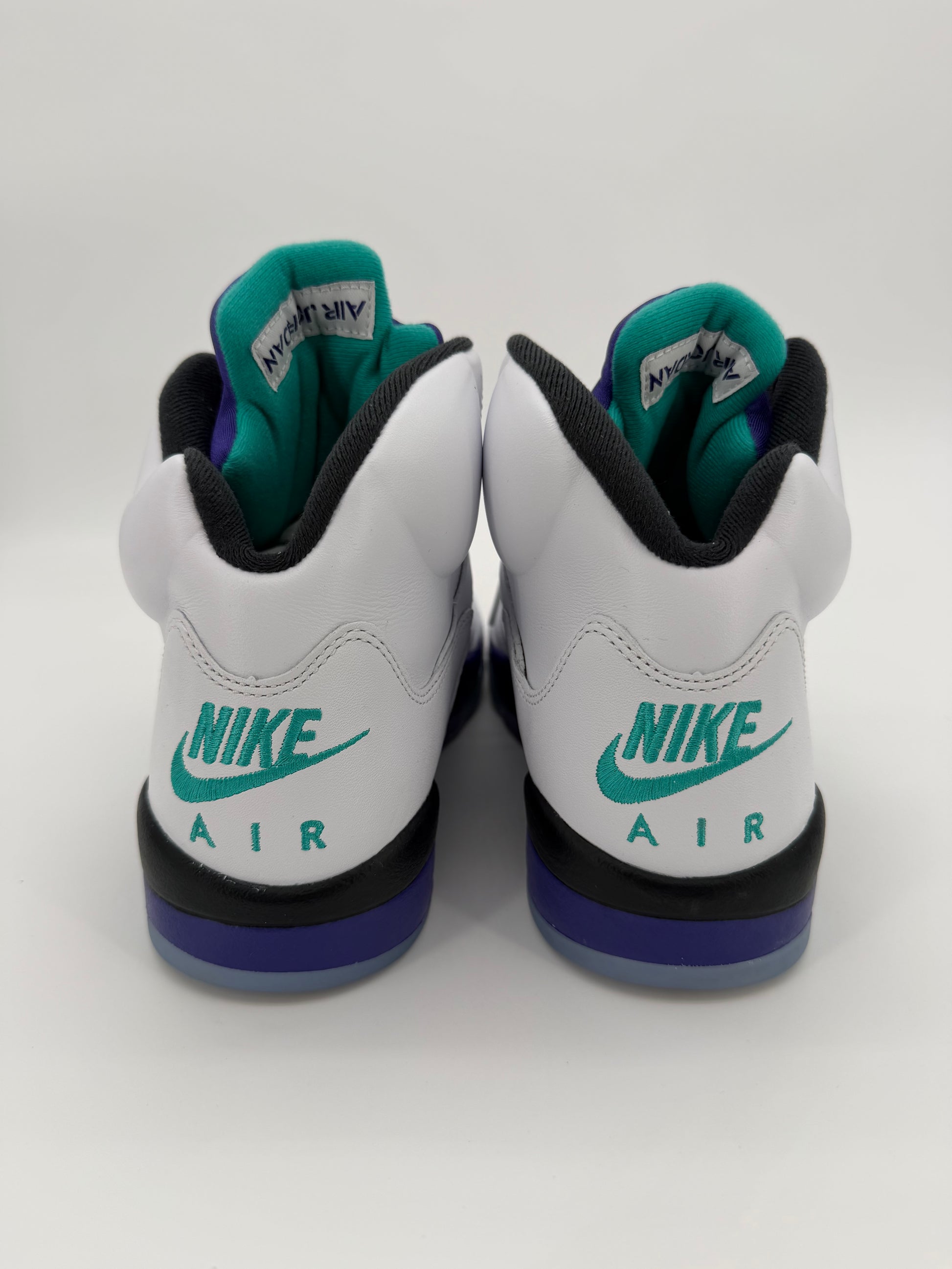Jordan 5 Retro Grape (2025)