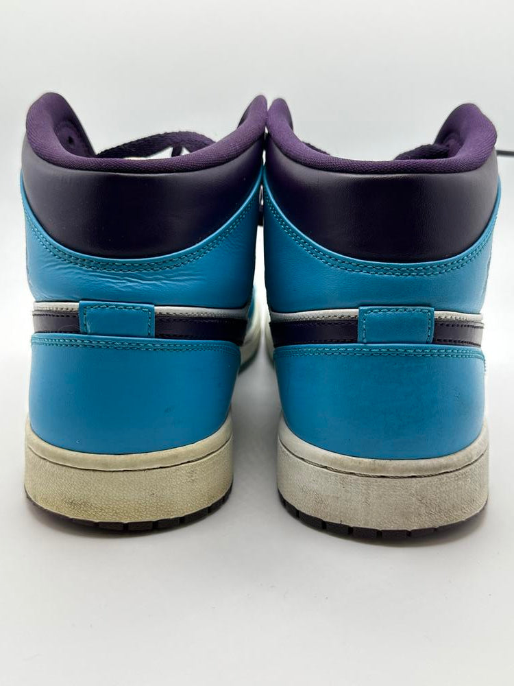 Jordan 1 Mid Hornets