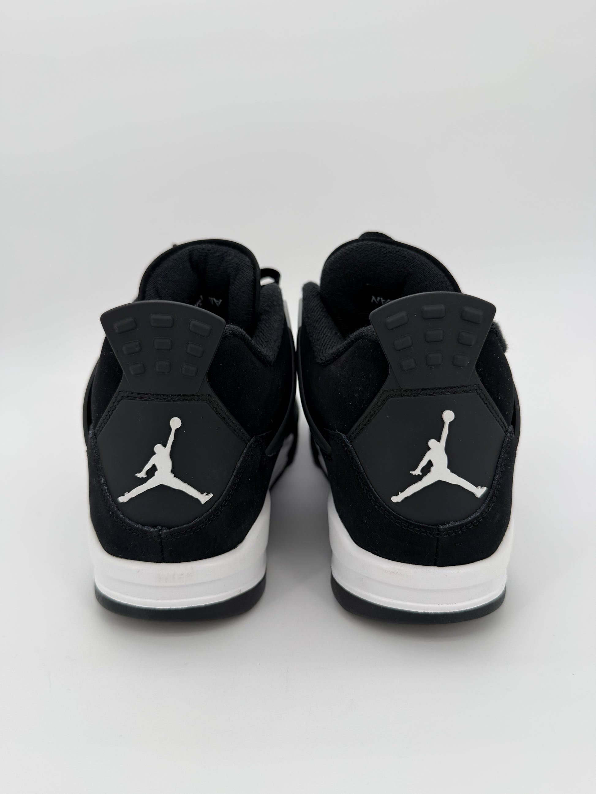 Jordan 4 Retro White Thunder