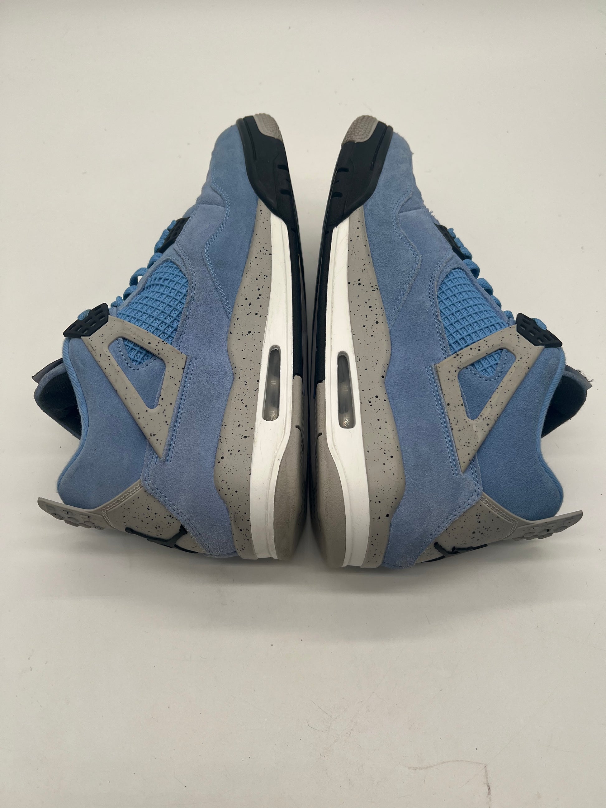Jordan 4 Retro University Blue
