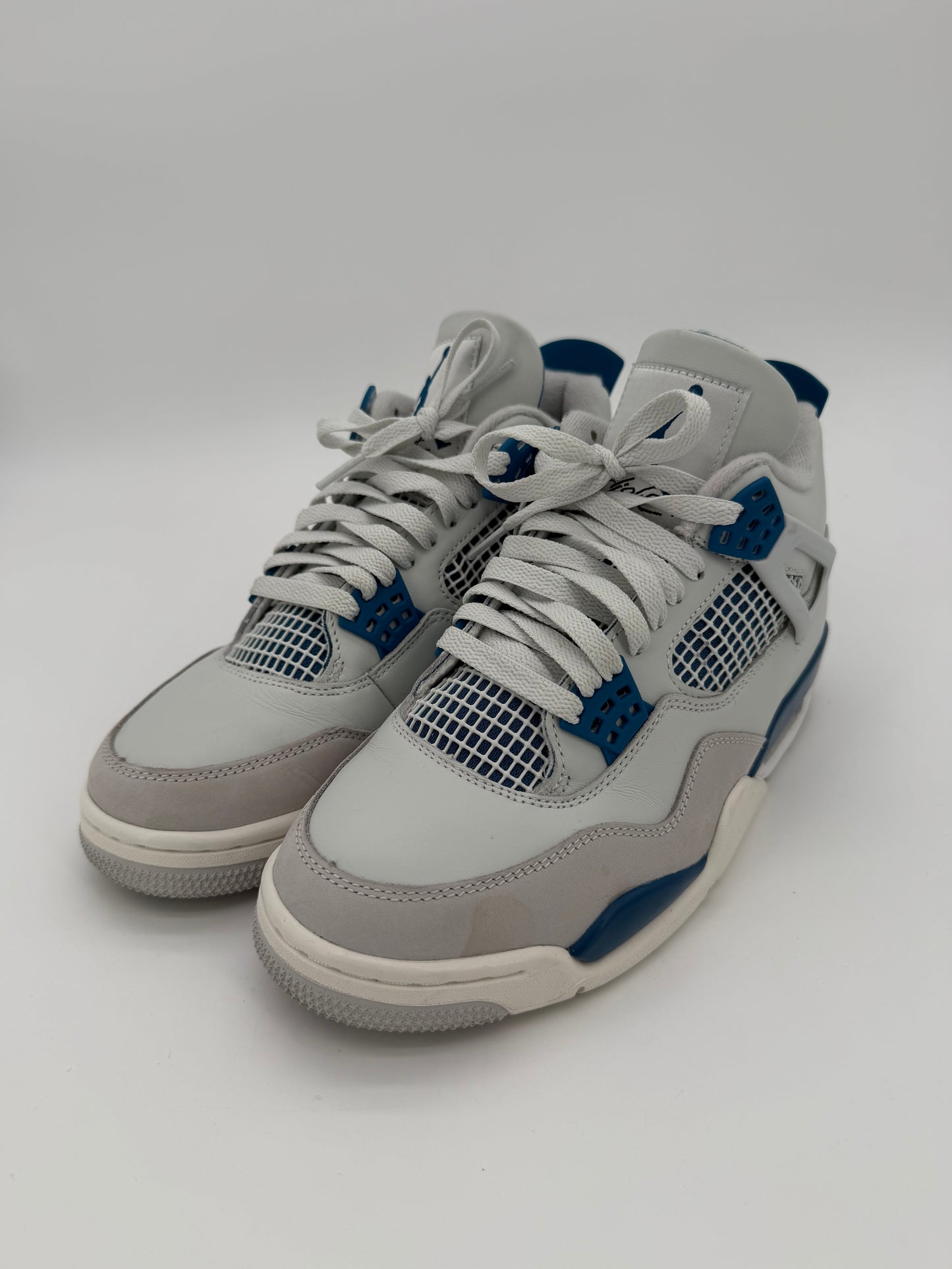 Jordan 4 Retro Military Blue (2024)