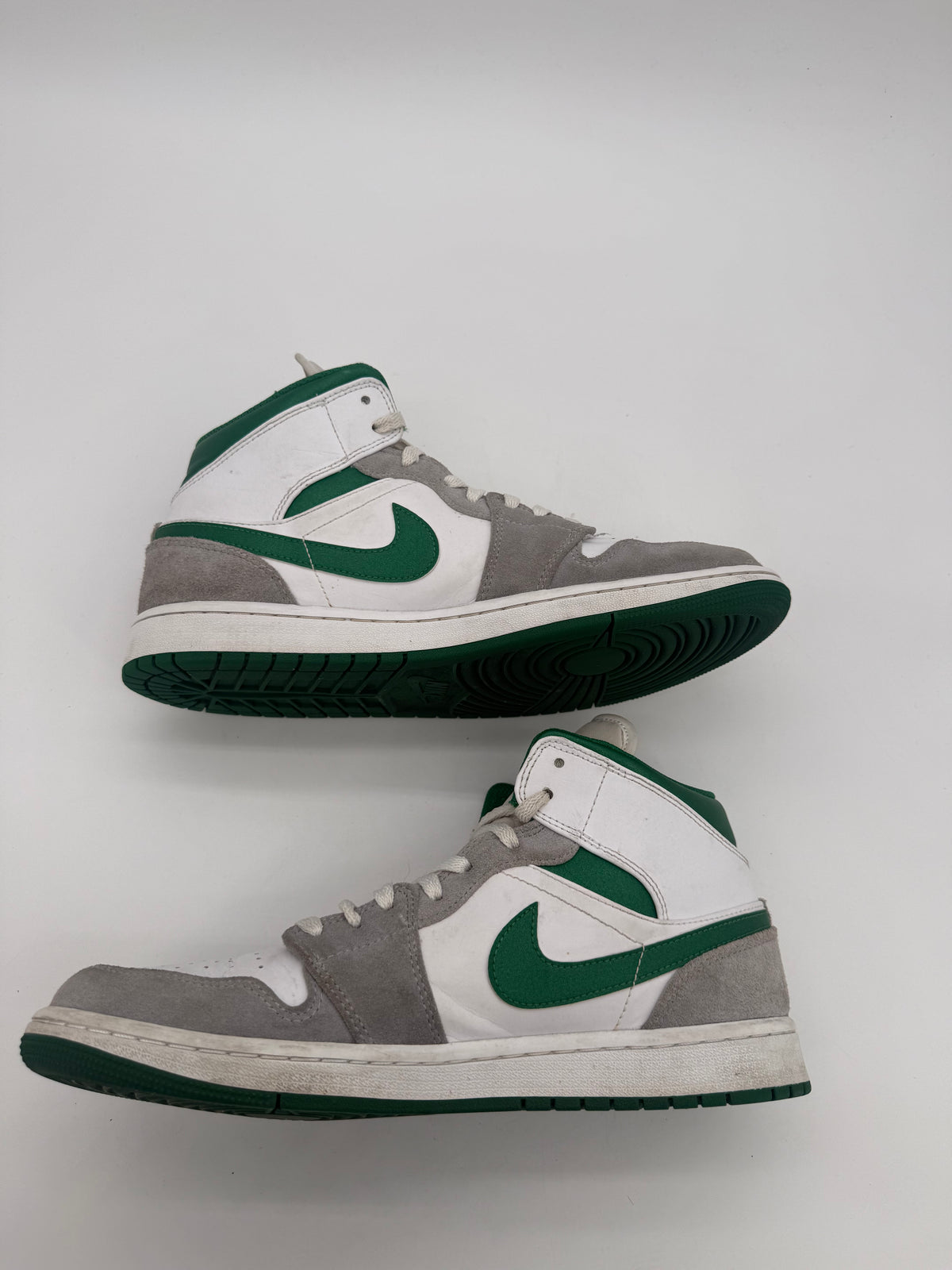 Jordan 1 Mid SE Grey Green