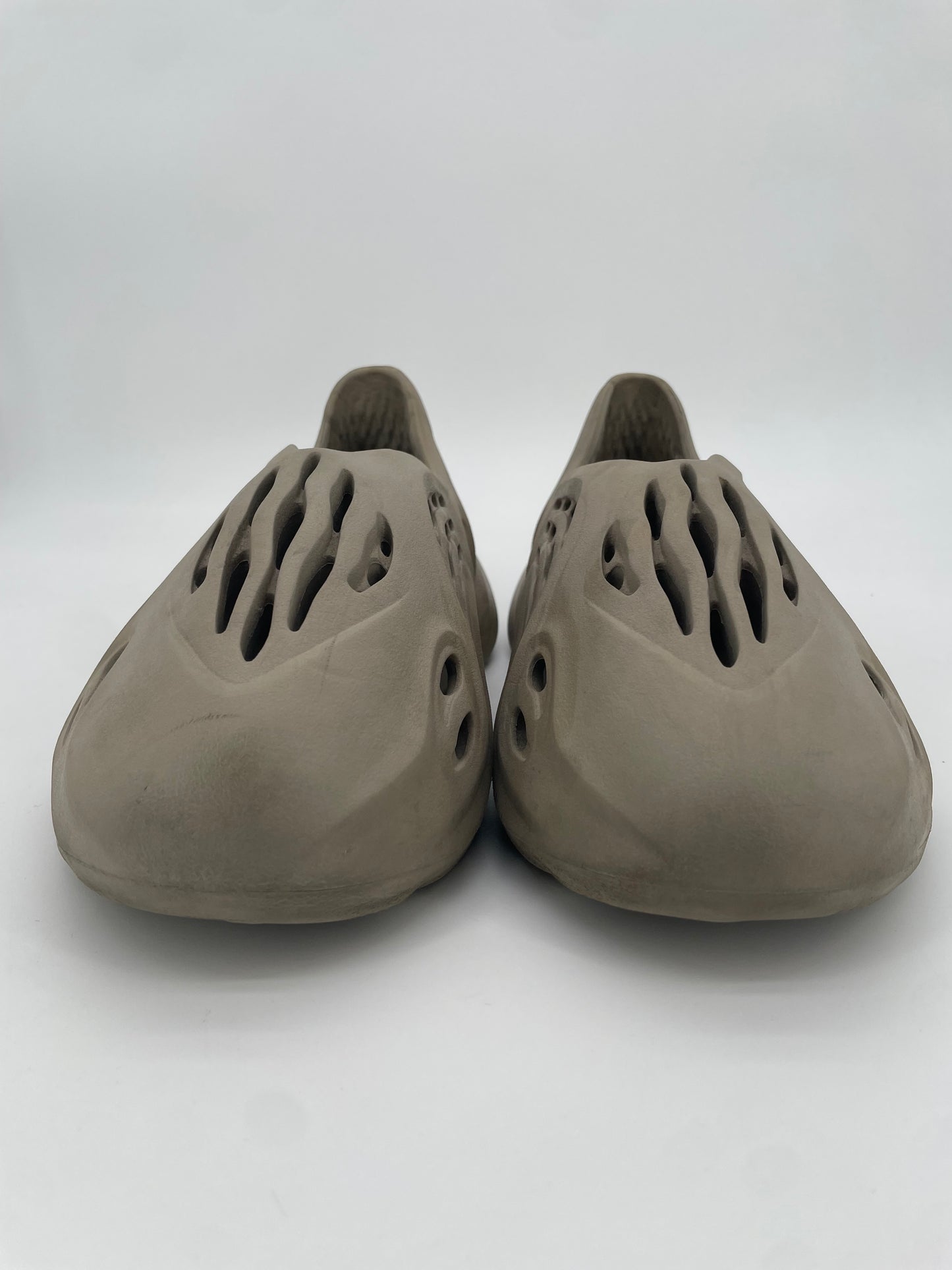 adidas Yeezy Foam RNNR Sulfur