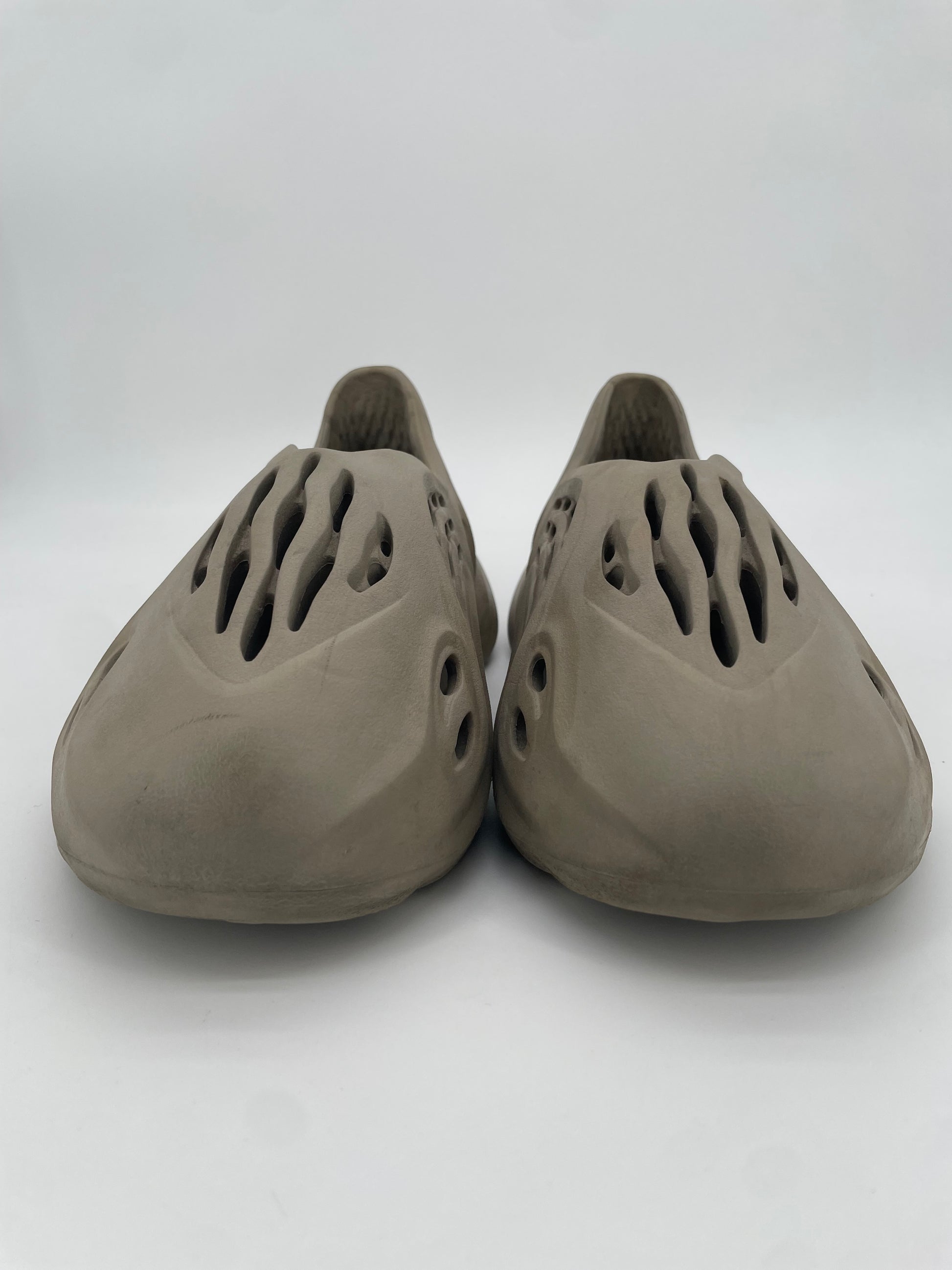 adidas Yeezy Foam RNNR Sulfur