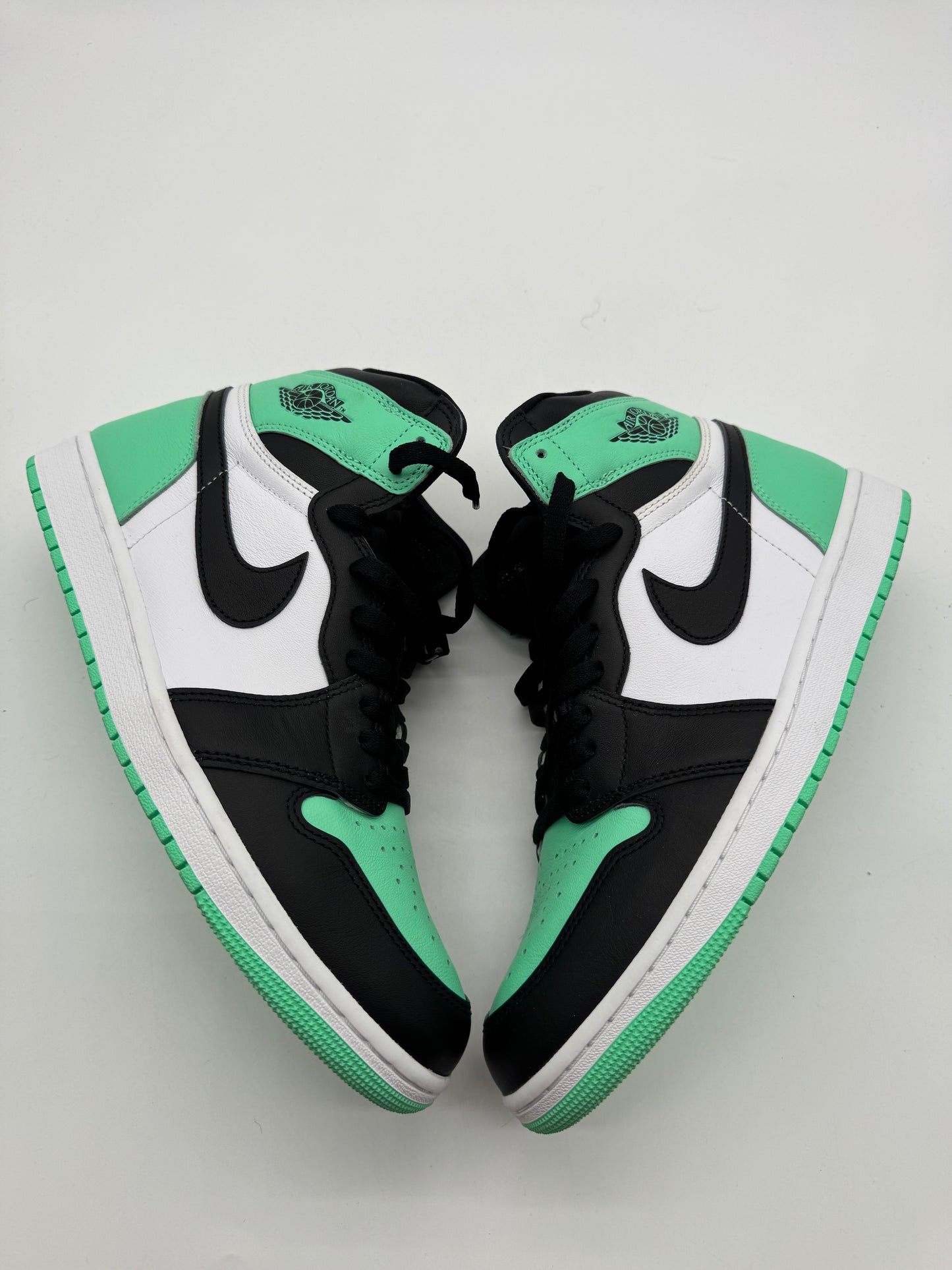 Jordan 1 Retro High OG Green Glow (No Lid)