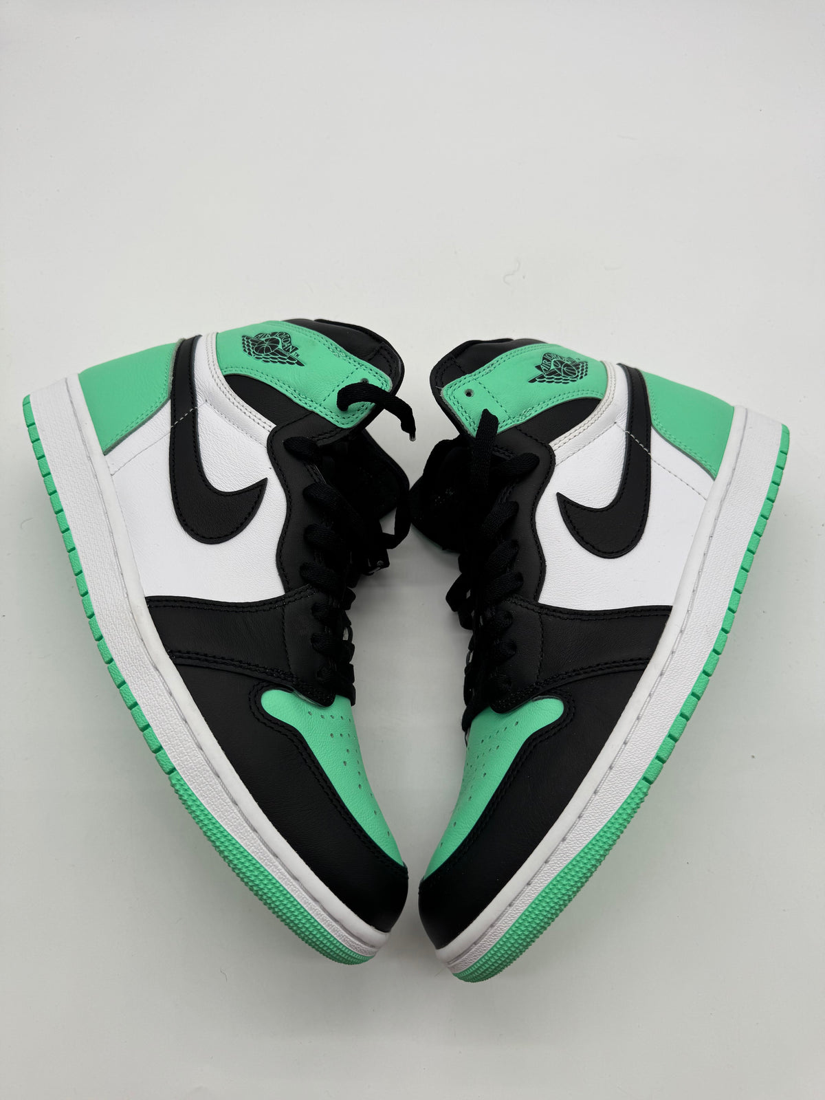 Jordan 1 Retro High OG Green Glow (No Lid)