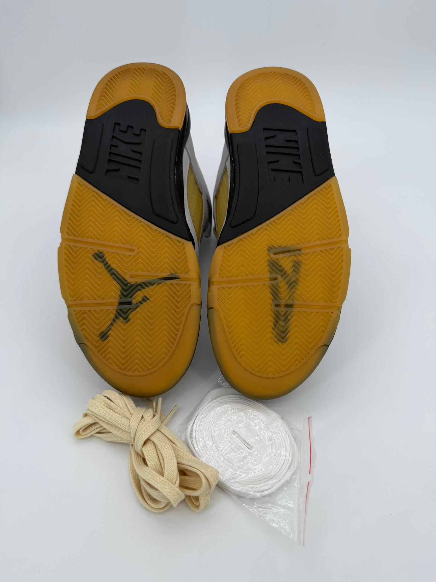 Jordan 5 Retro A Ma Maniére Dawn (Women's)