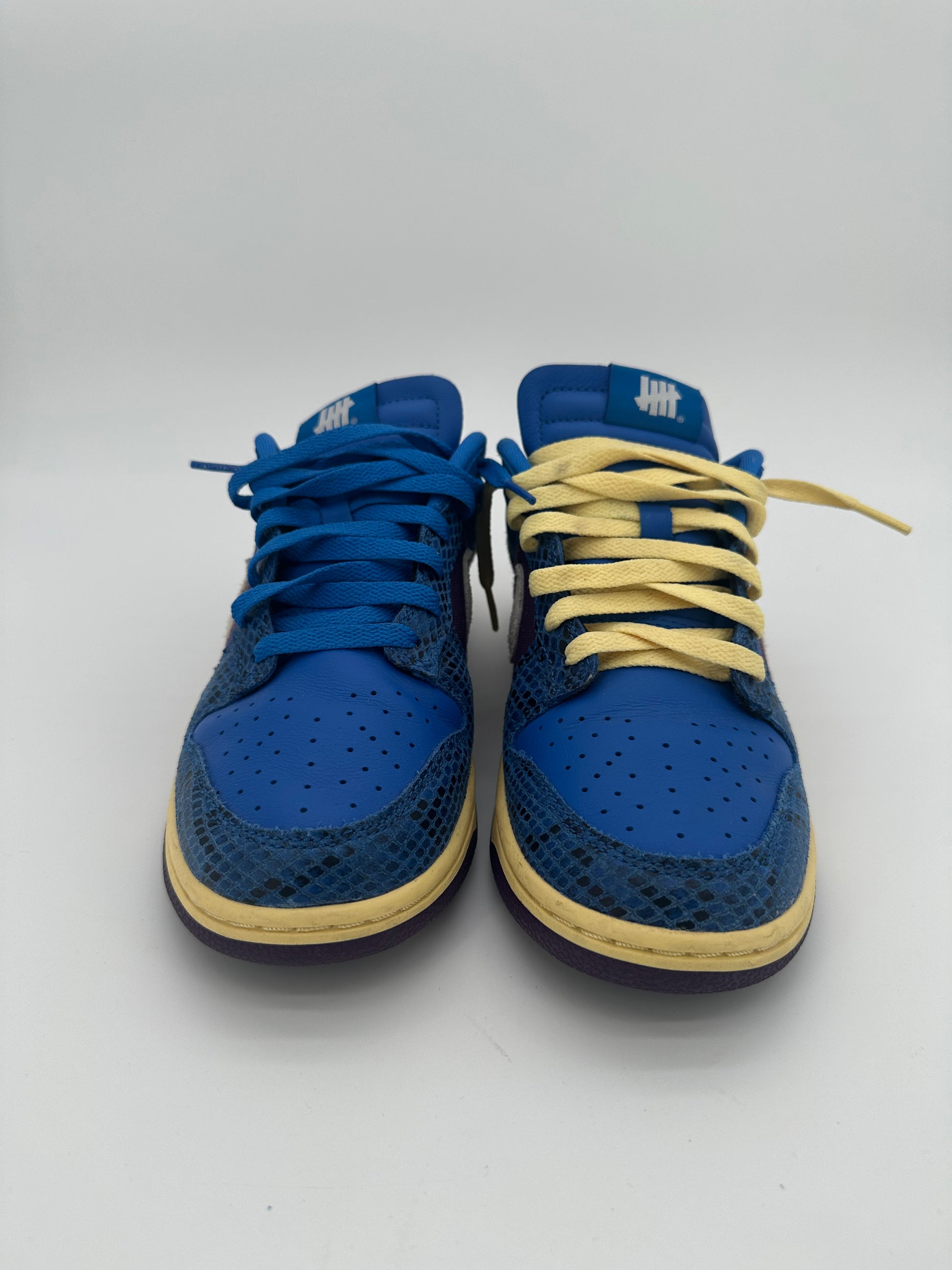 Nike Dunk Low Undefeated 5 On It Dunk vs. AF1