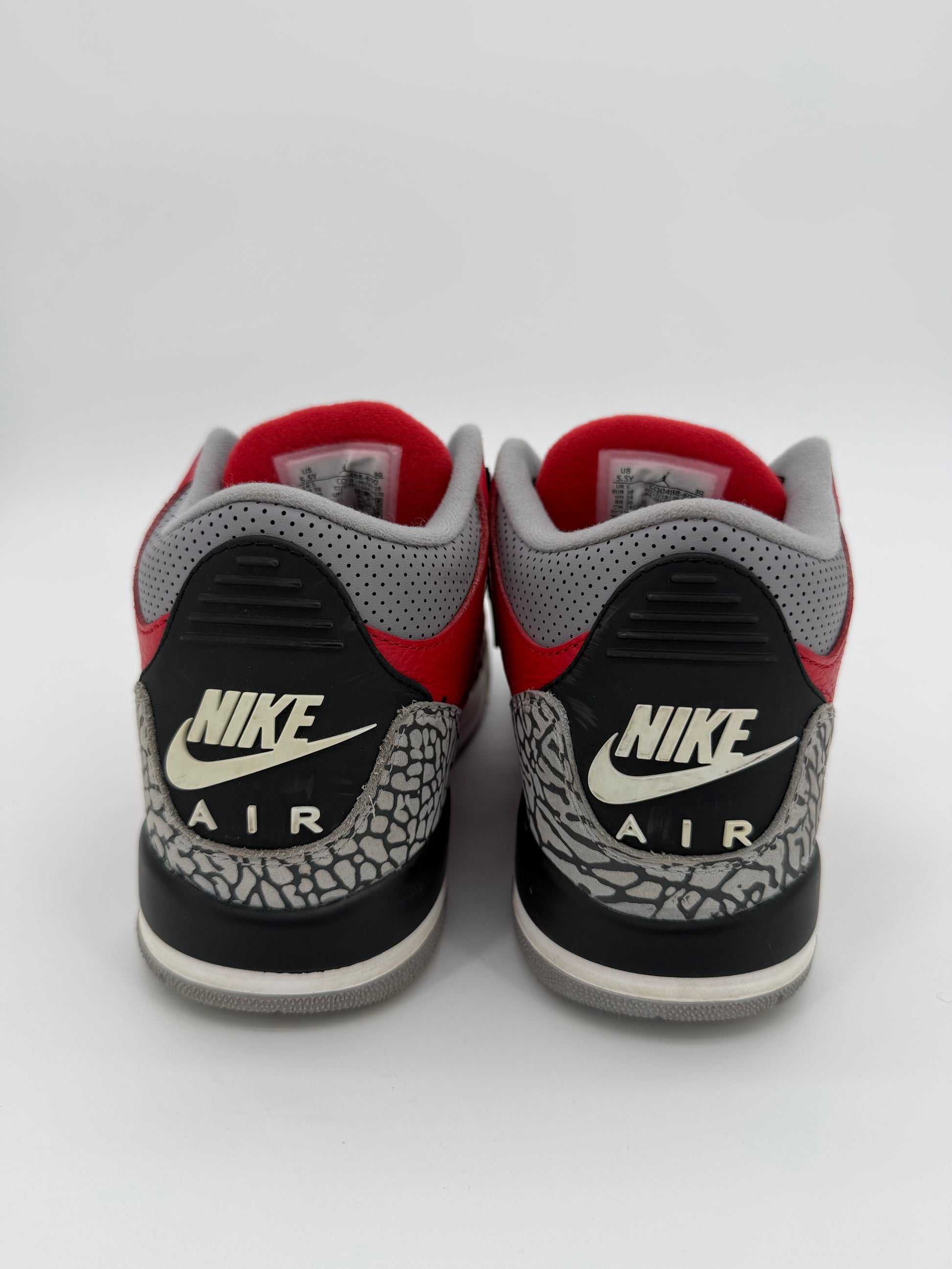 Jordan 3 Retro SE Fire Red (GS)