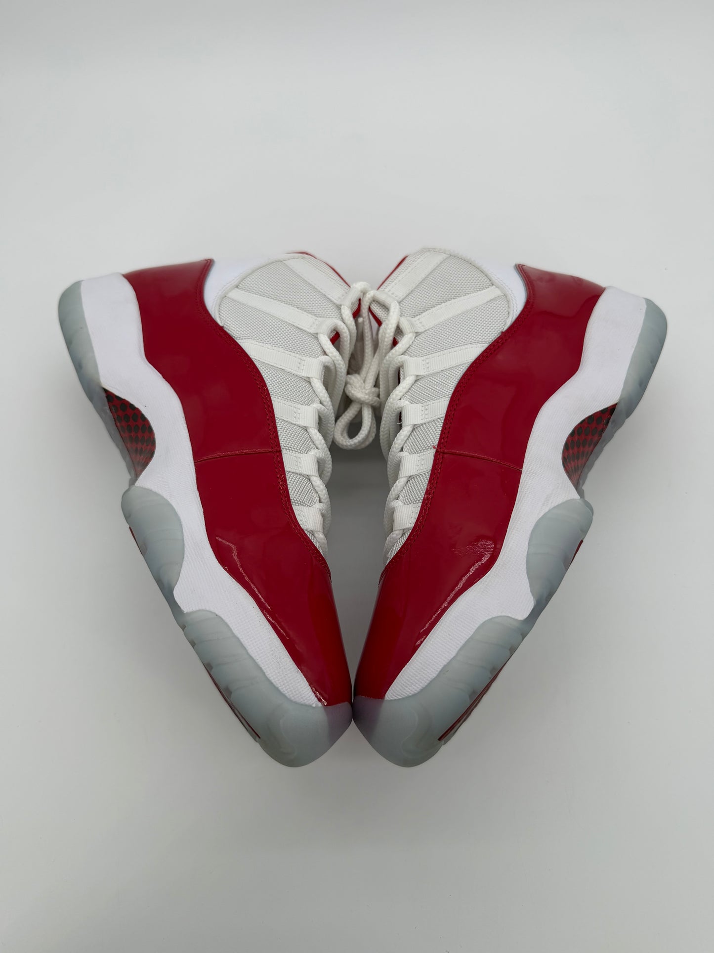 Jordan 11 Retro Cherry (2022)