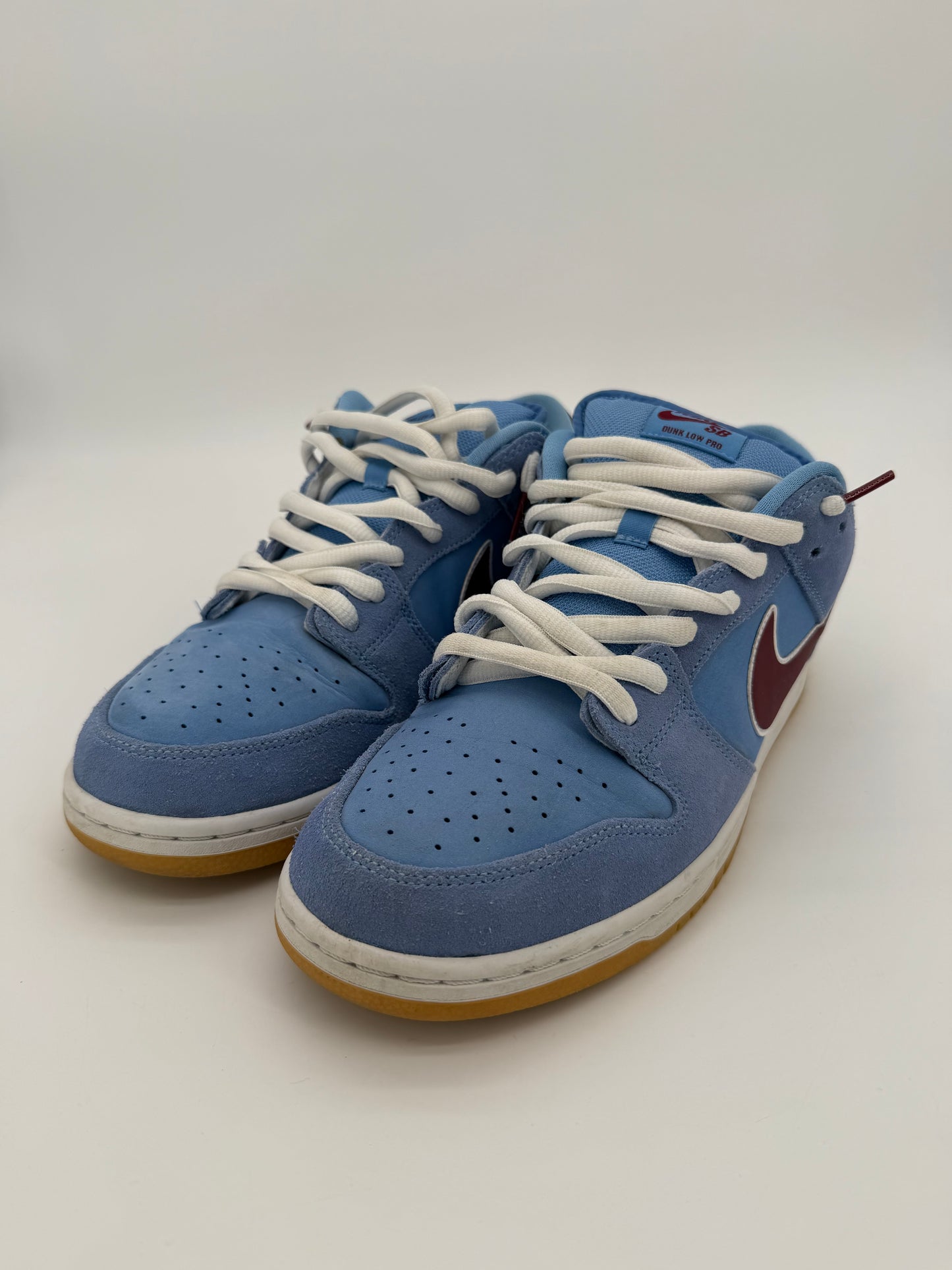 Nike SB Dunk Low Philadelphia Phillies