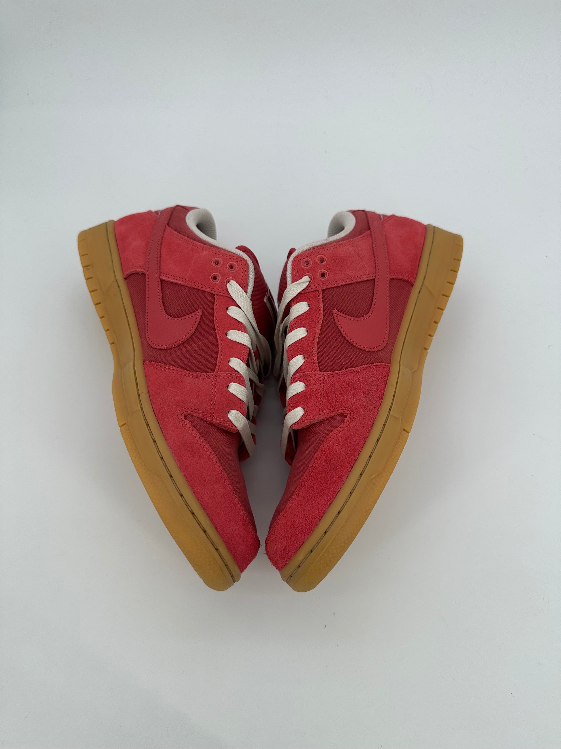 Nike SB Dunk Low Adobe