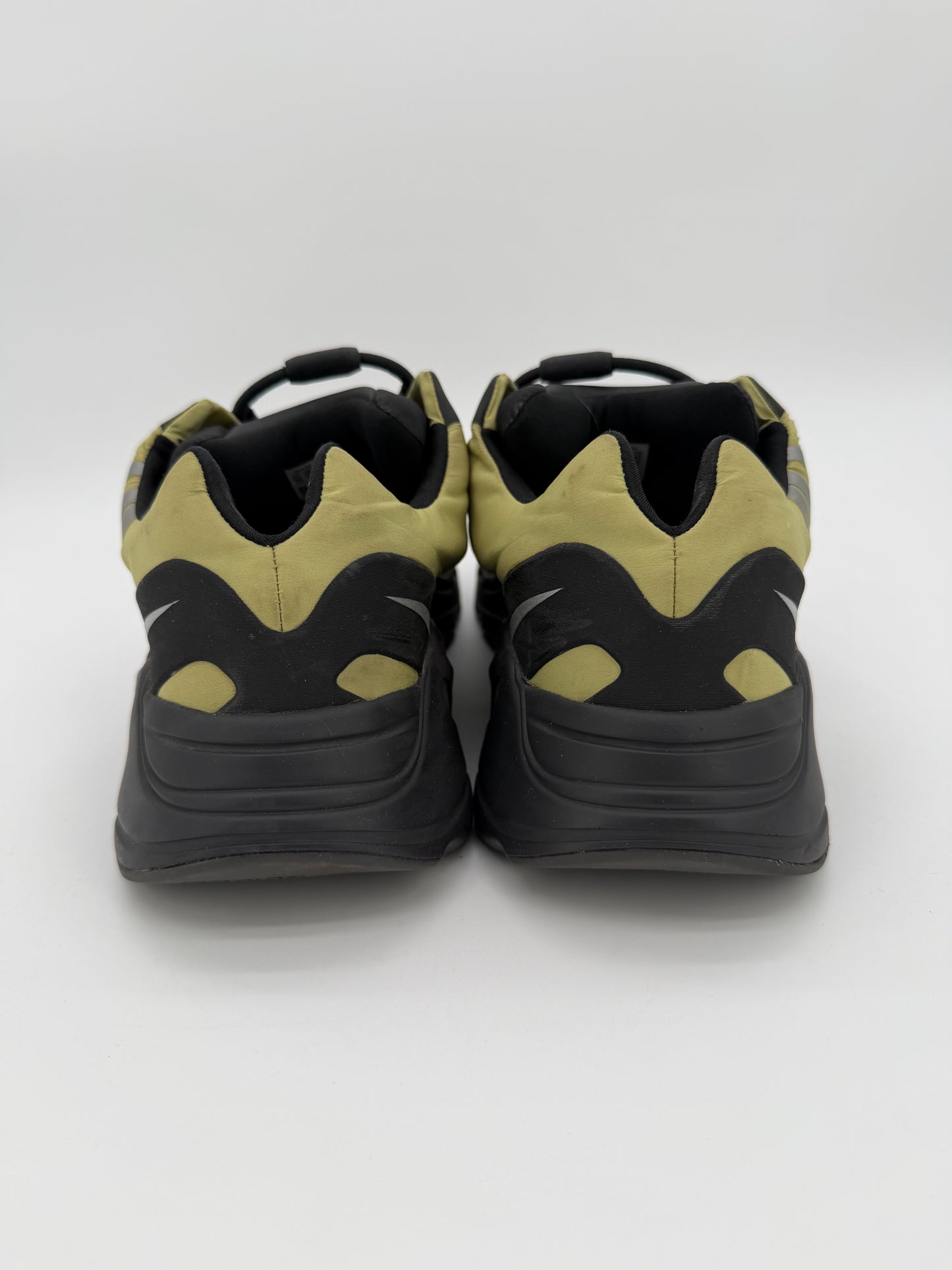 adidas Yeezy Boost 700 MNVN Resin