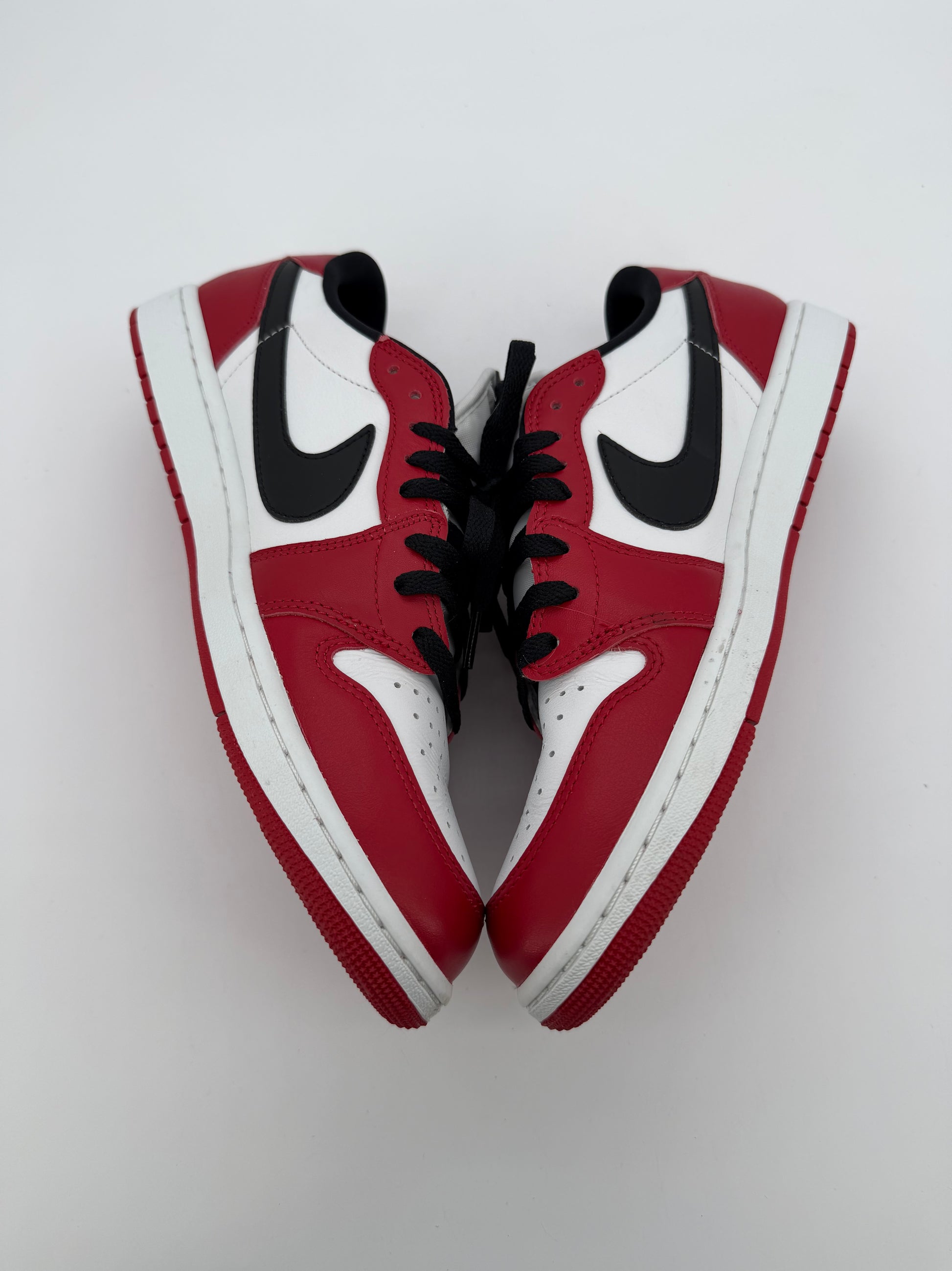 Jordan 1 Retro Low Chicago (2016)