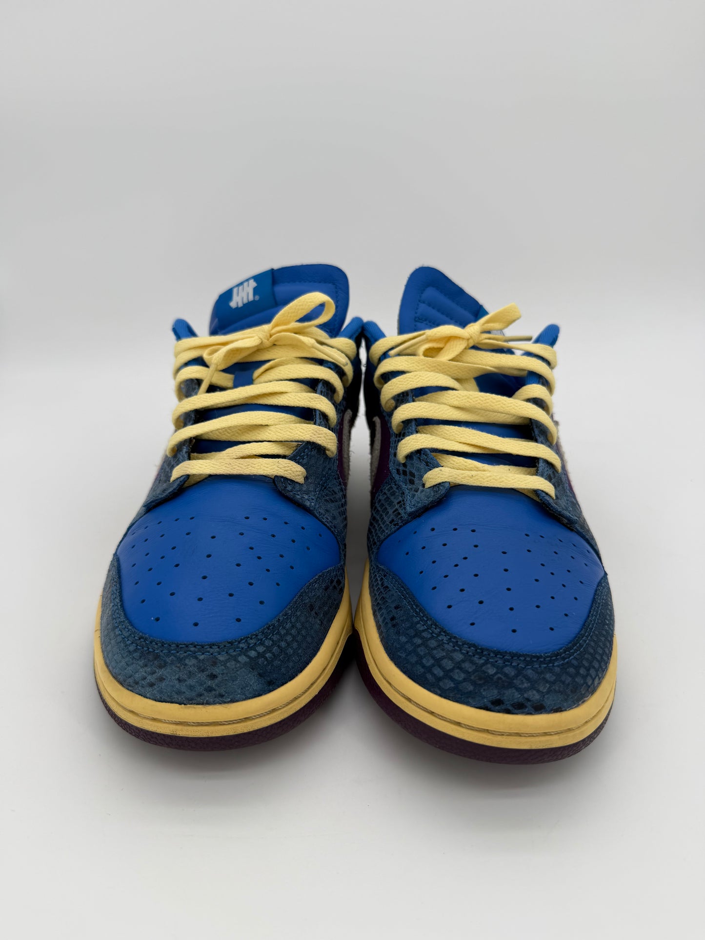 Nike Dunk Low Undefeated 5 On It Dunk vs. AF1