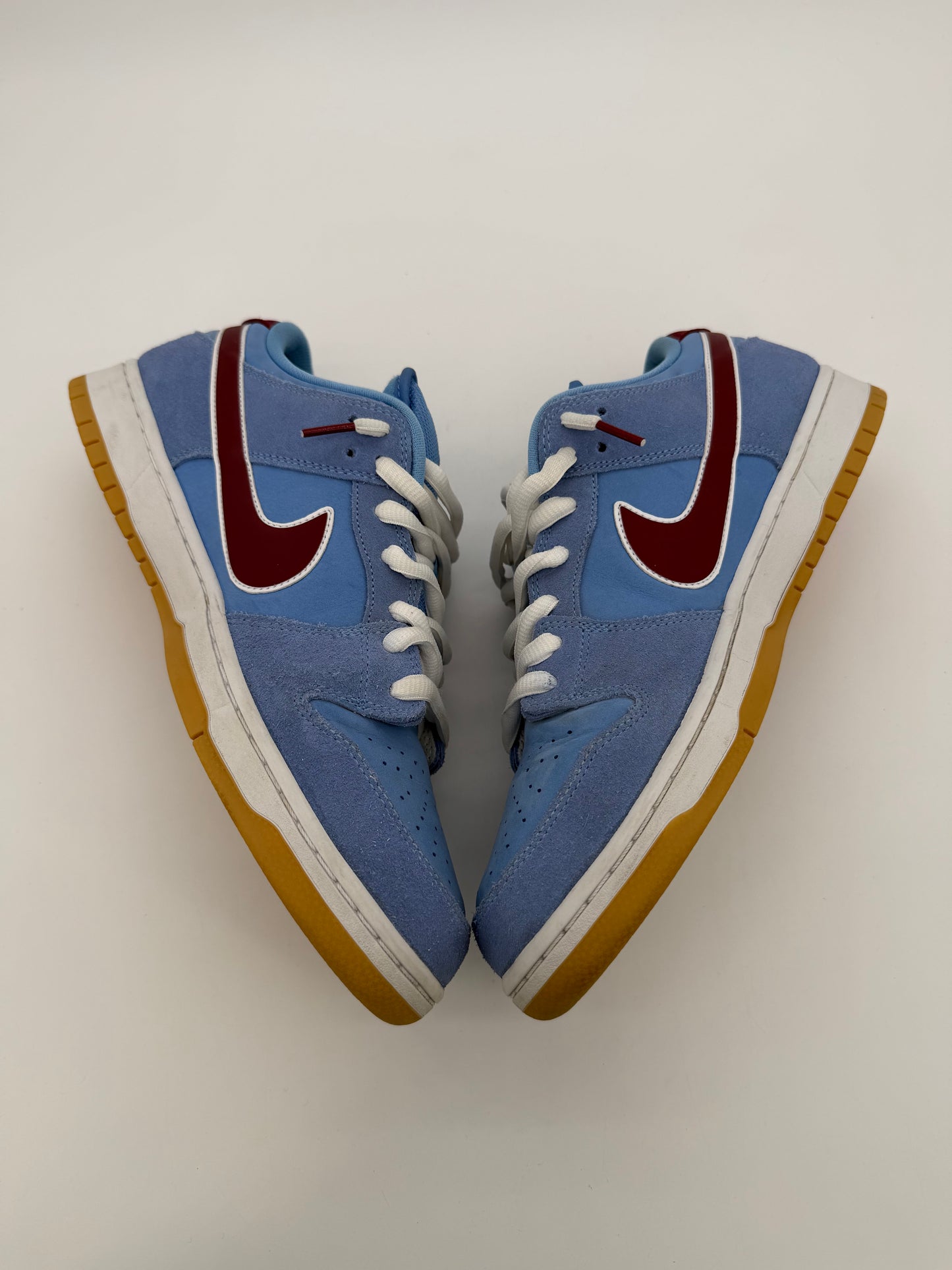 Nike SB Dunk Low Philadelphia Phillies