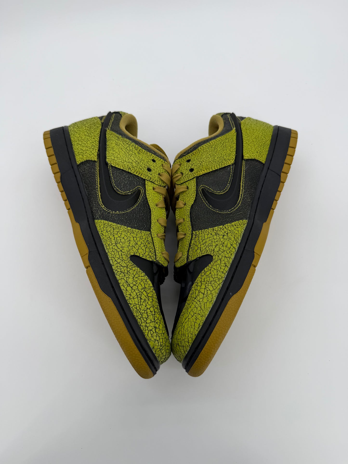 Nike Dunk Low Retro QS Halloween Skull