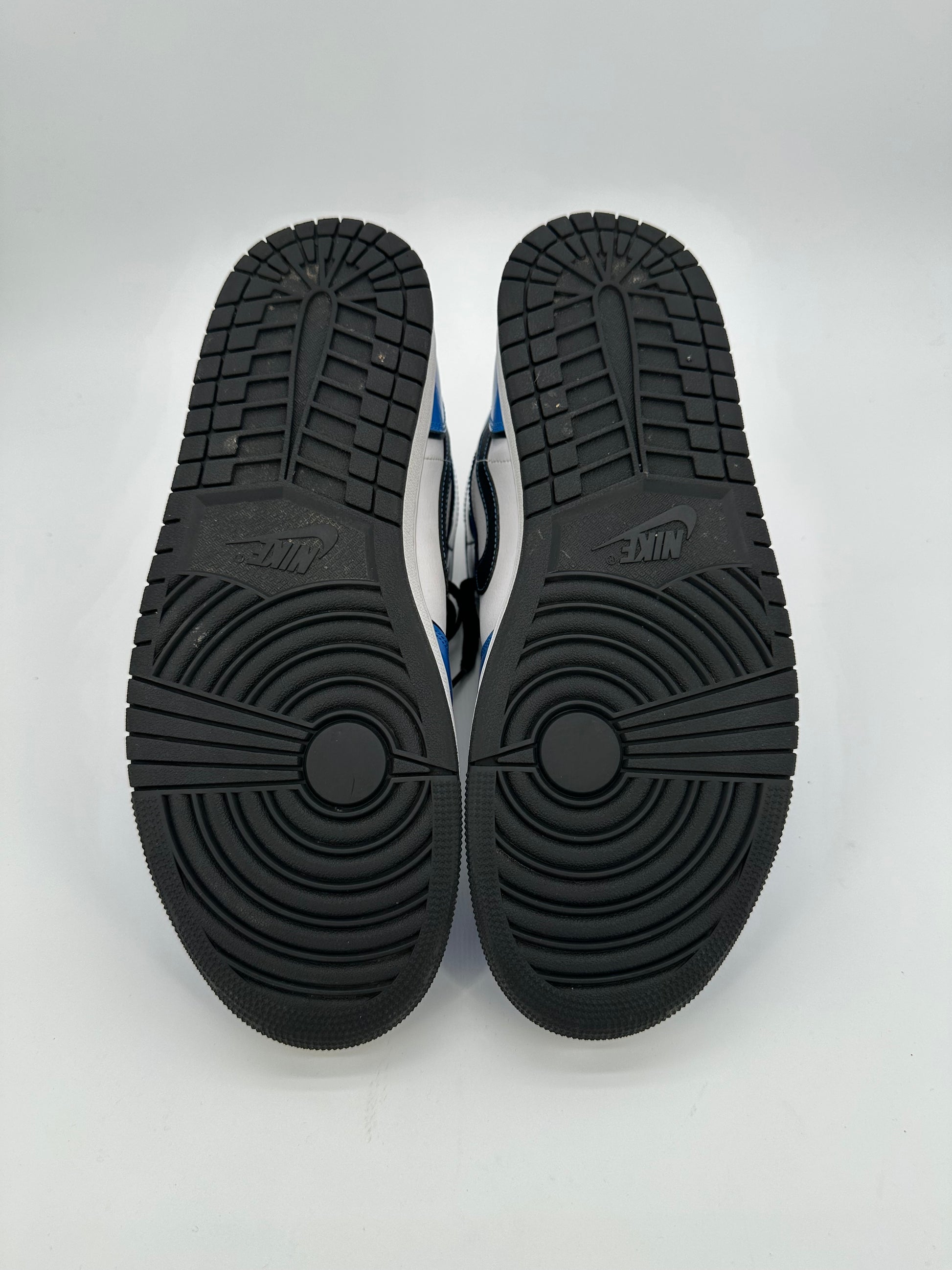 Jordan 1 Mid Signal Blue