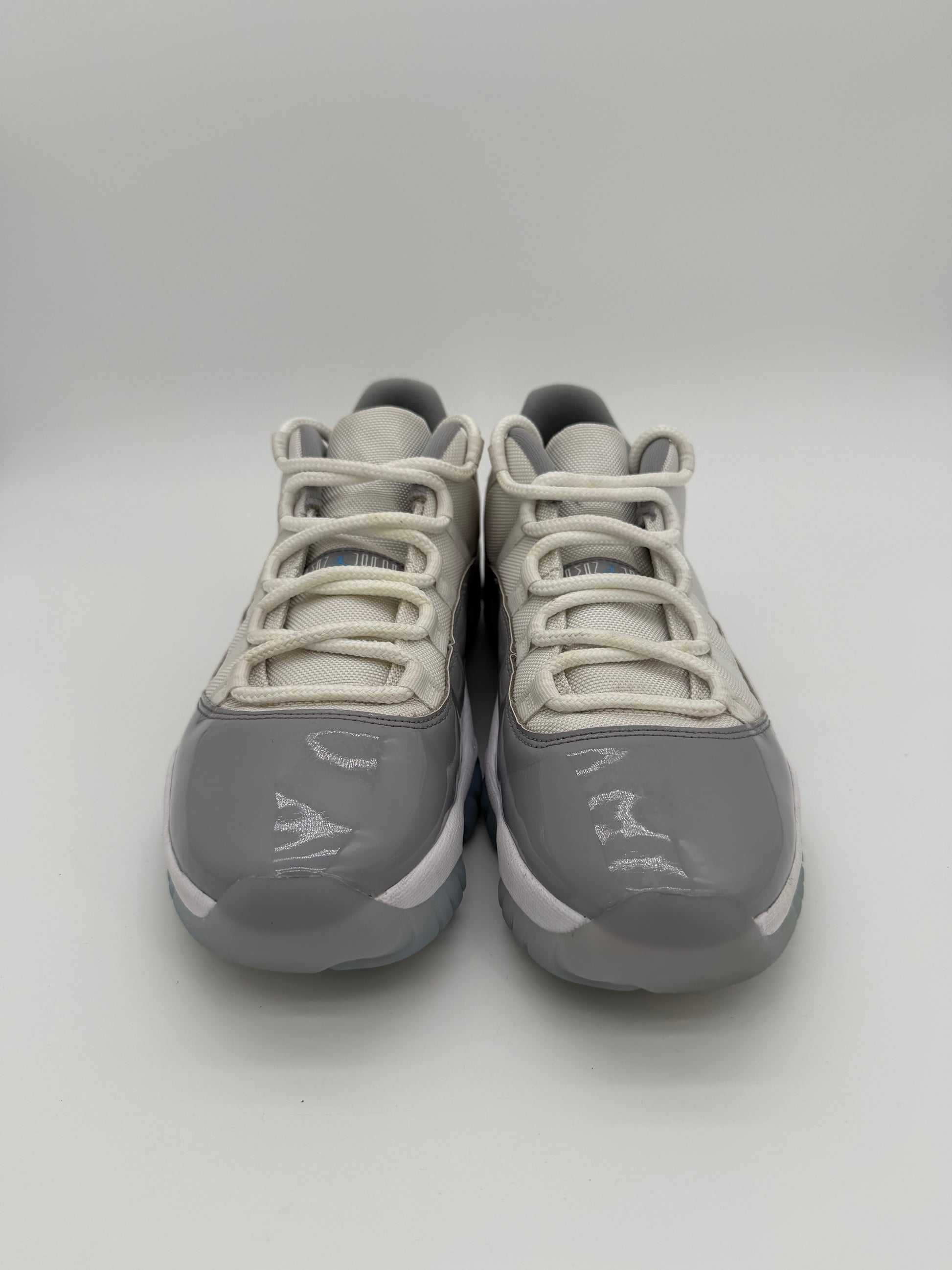 Jordan 11 Retro Low Cement Grey