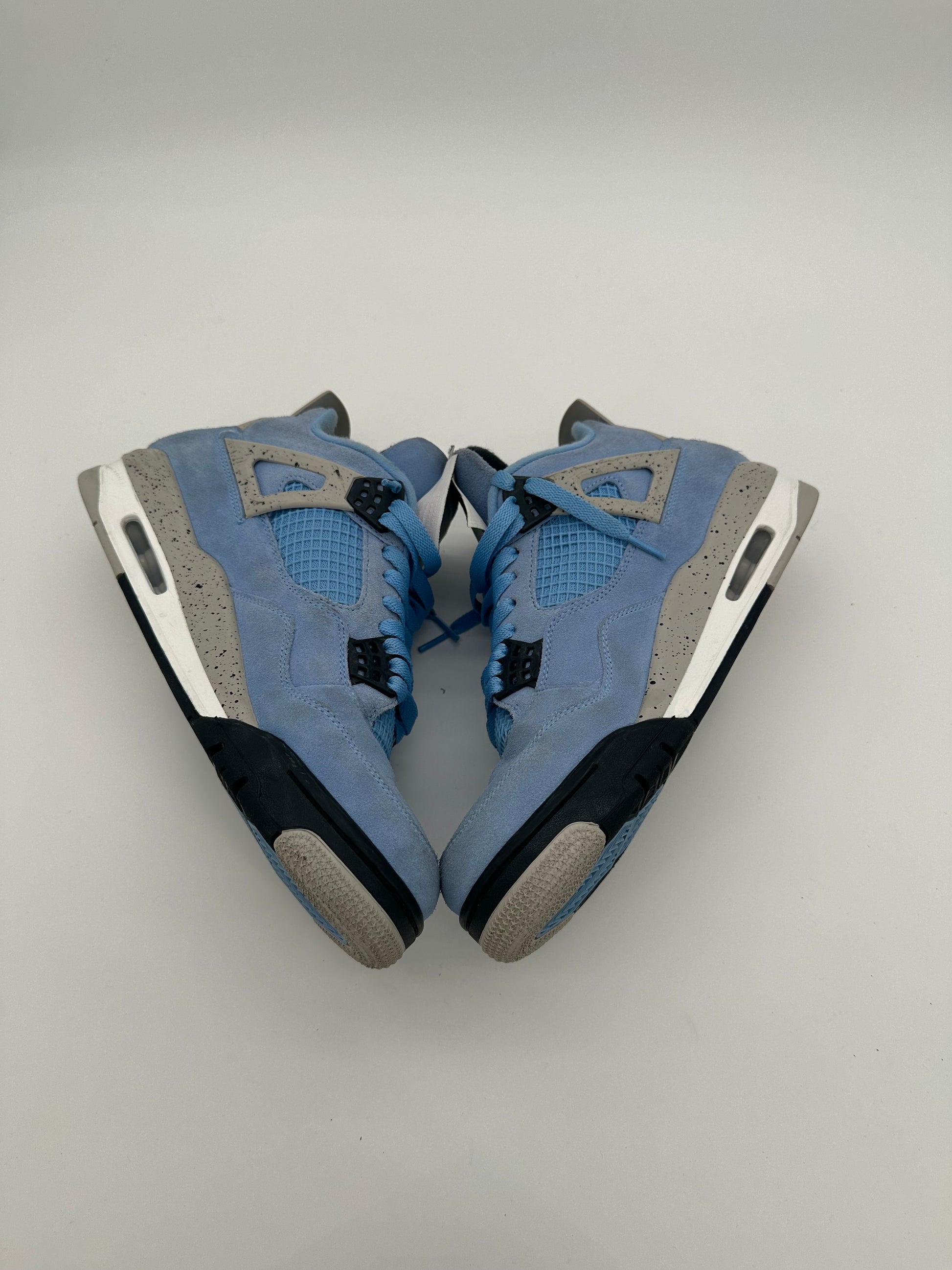 Jordan 4 Retro University Blue