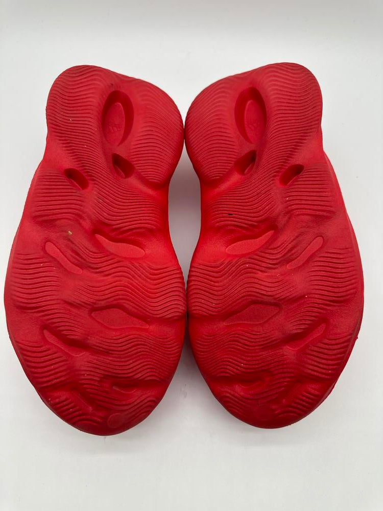 adidas Yeezy Foam RNNR Vermillion