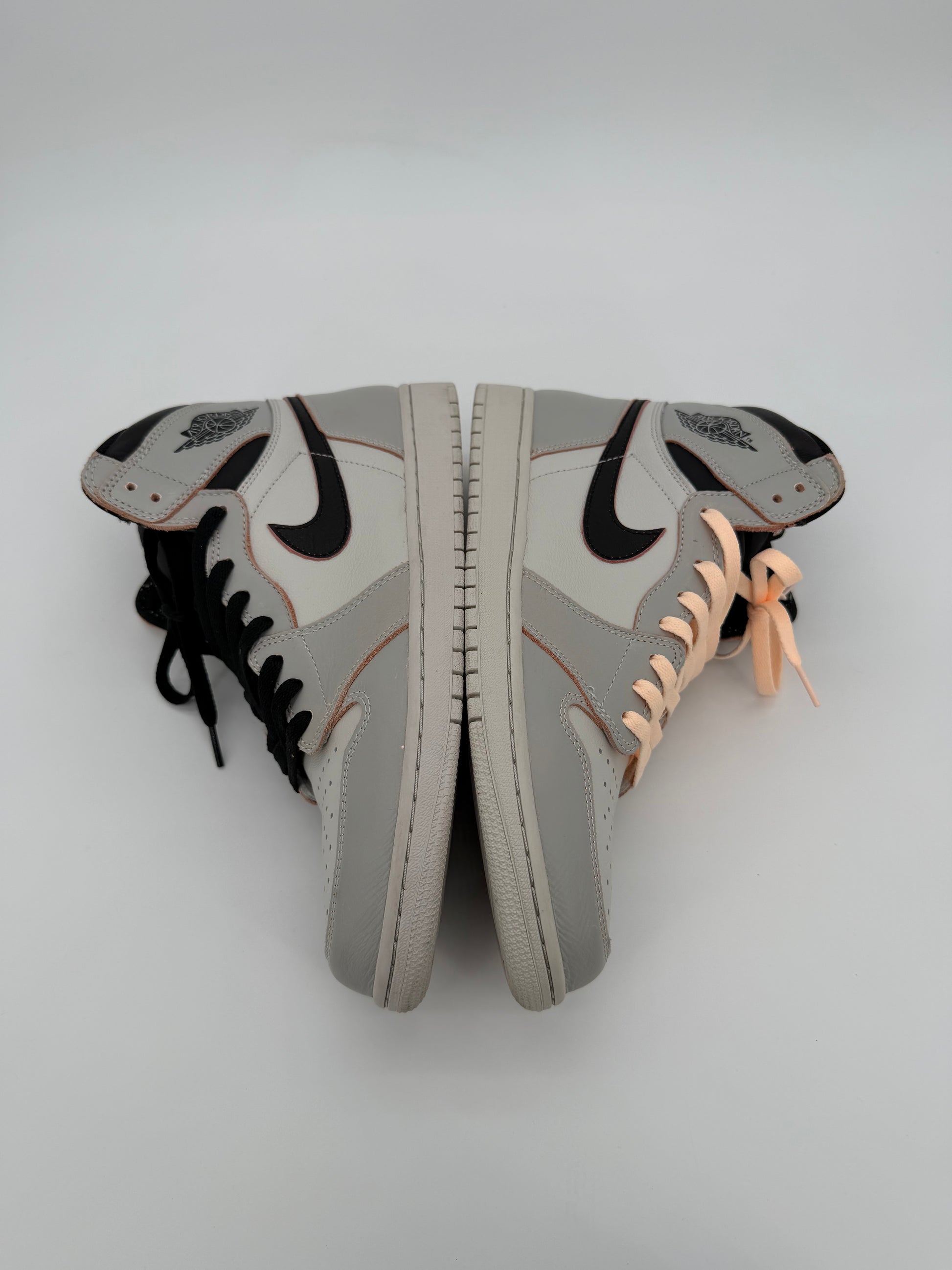 Jordan 1 Retro High OG Defiant SB NYC to Paris