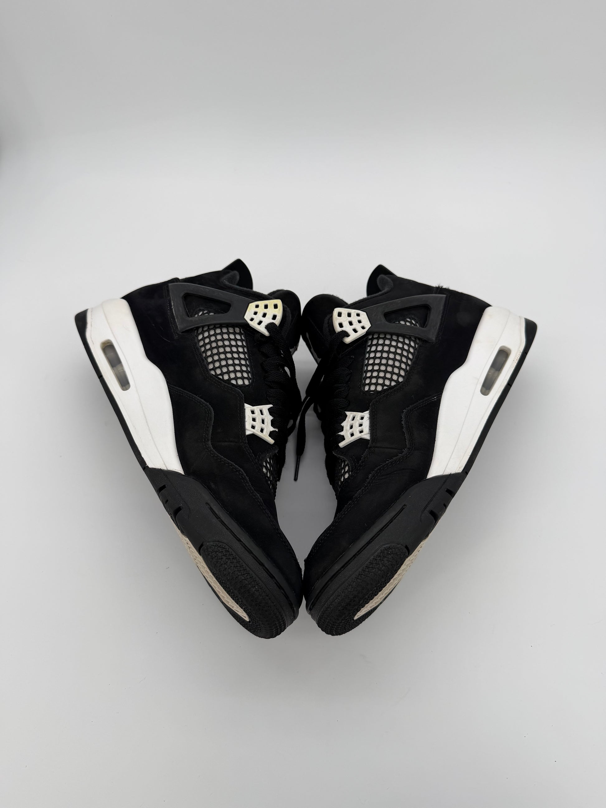 Jordan 4 Retro White Thunder