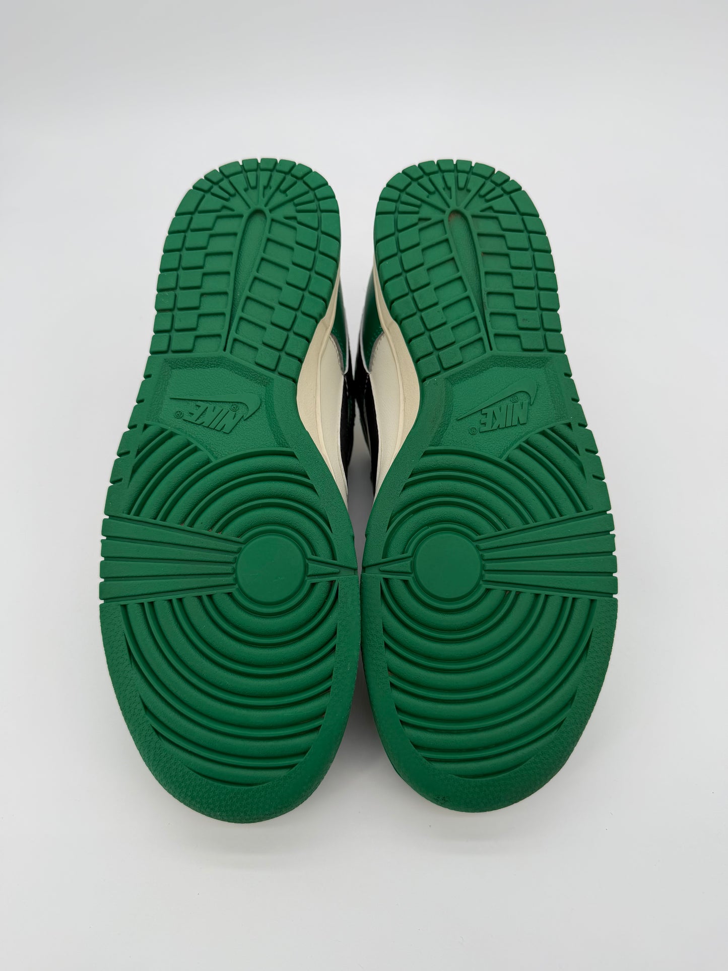 Nike Dunk Low SE Lottery Pack Malachite Green (Mis-Match Condition)