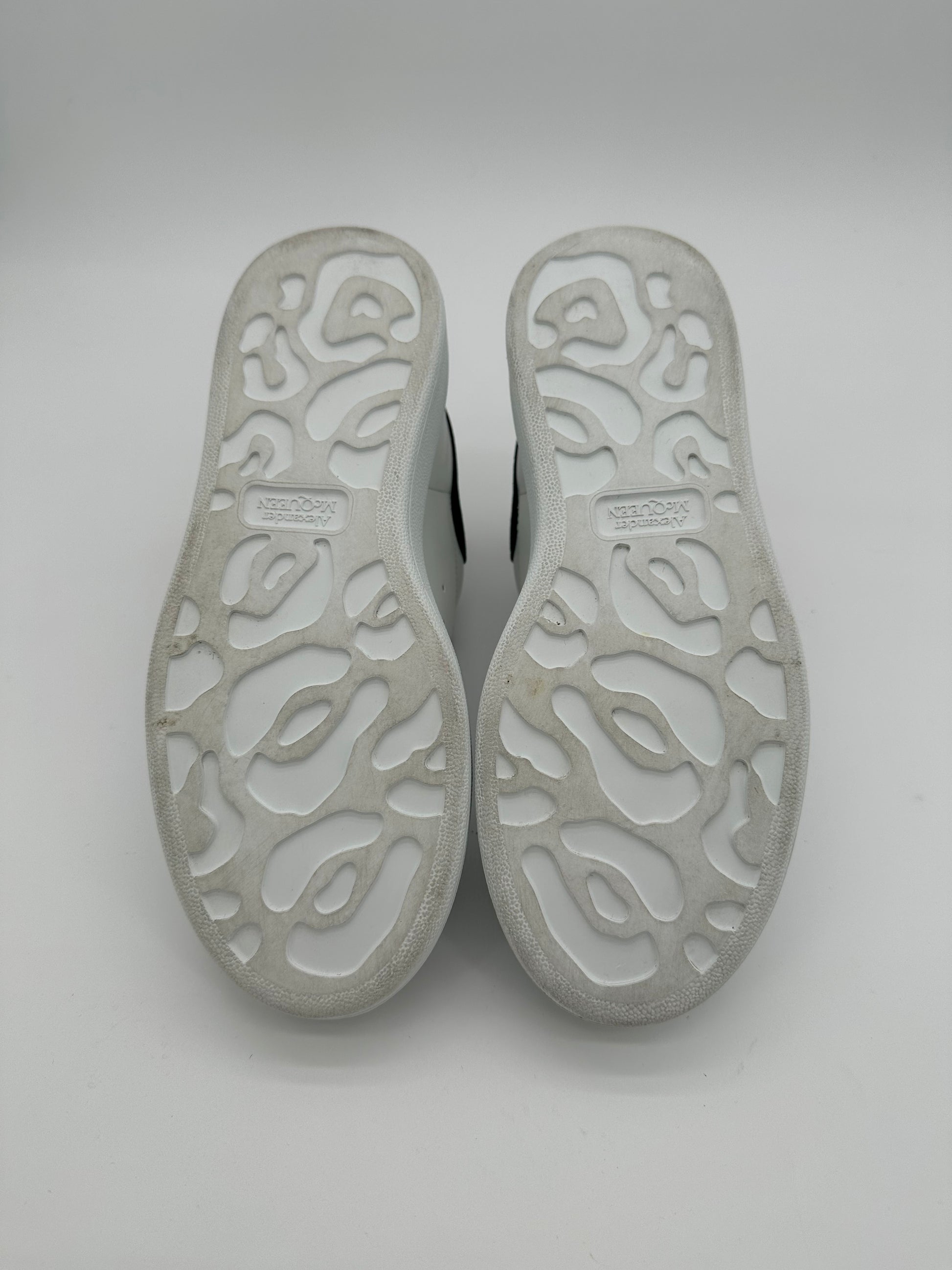 Alexander McQueen Oversized White Black (Women's)