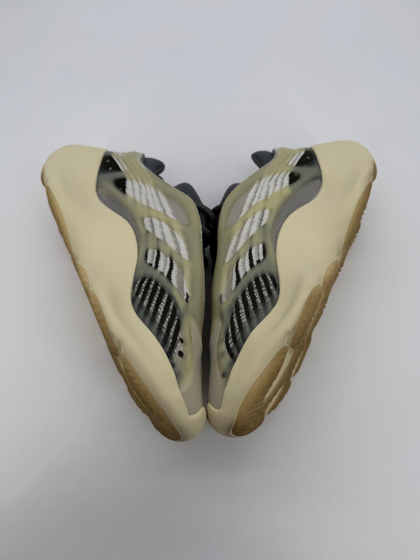 adidas Yeezy 700 V3 Fade Salt