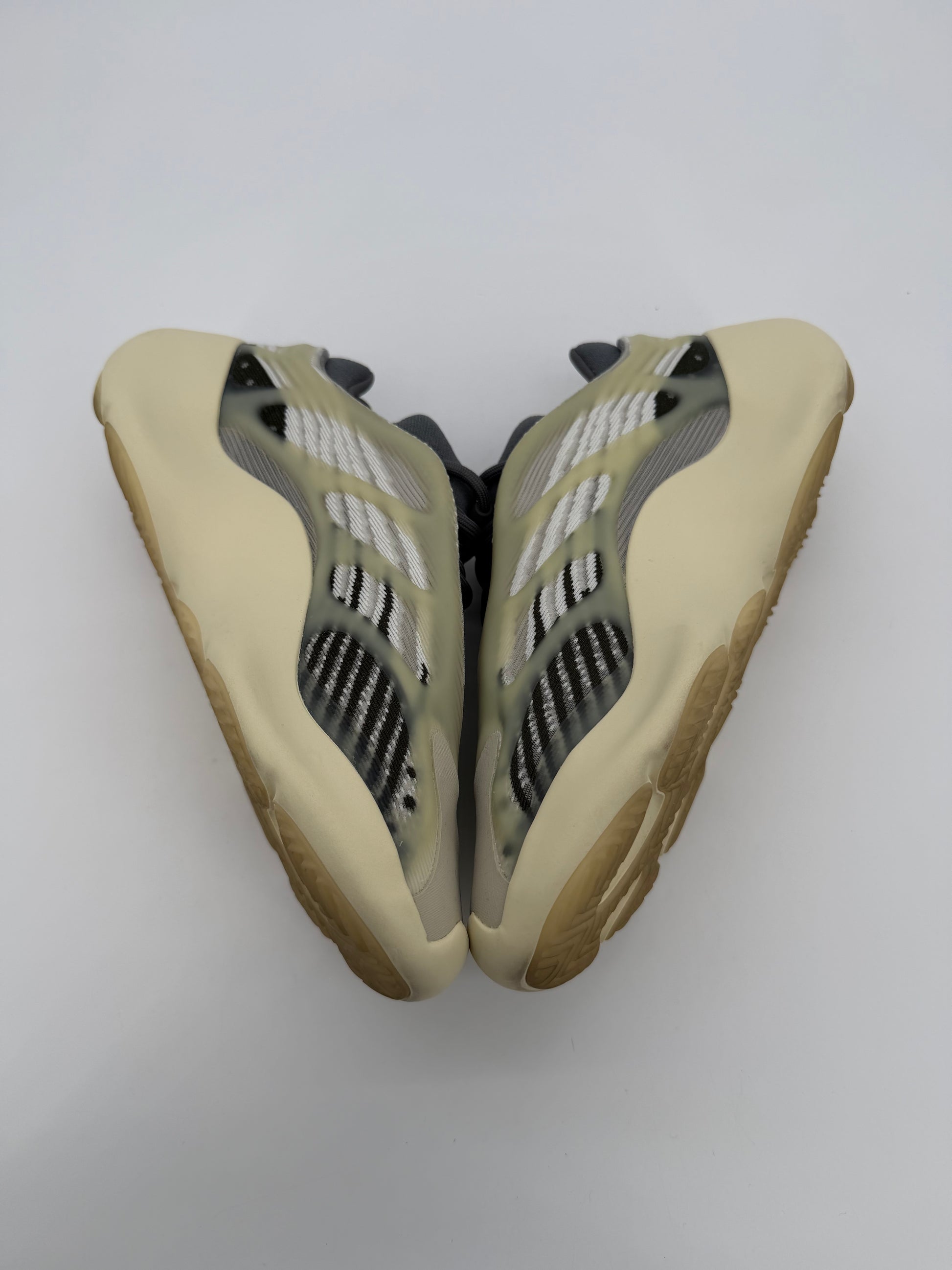adidas Yeezy 700 V3 Fade Salt